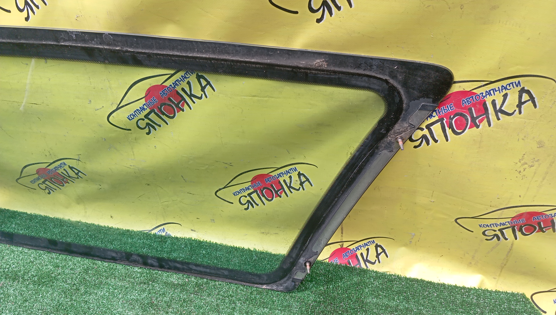 СТЕКЛО СОБАЧНИКА/TOY/PREVIA/ESTIMA/ESTIMA EMINA/ESTIMA LUCIDA/CXR20/CXR10/TCR10/TCR20/B/L/СРЕДНЕЕ/6810428110