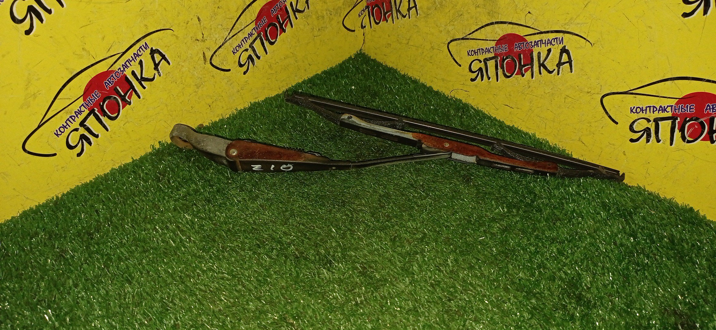 ДВОРНИК ЗАДНЕЙ ДВЕРИ/NIS/CUBE/Z10/AZ10