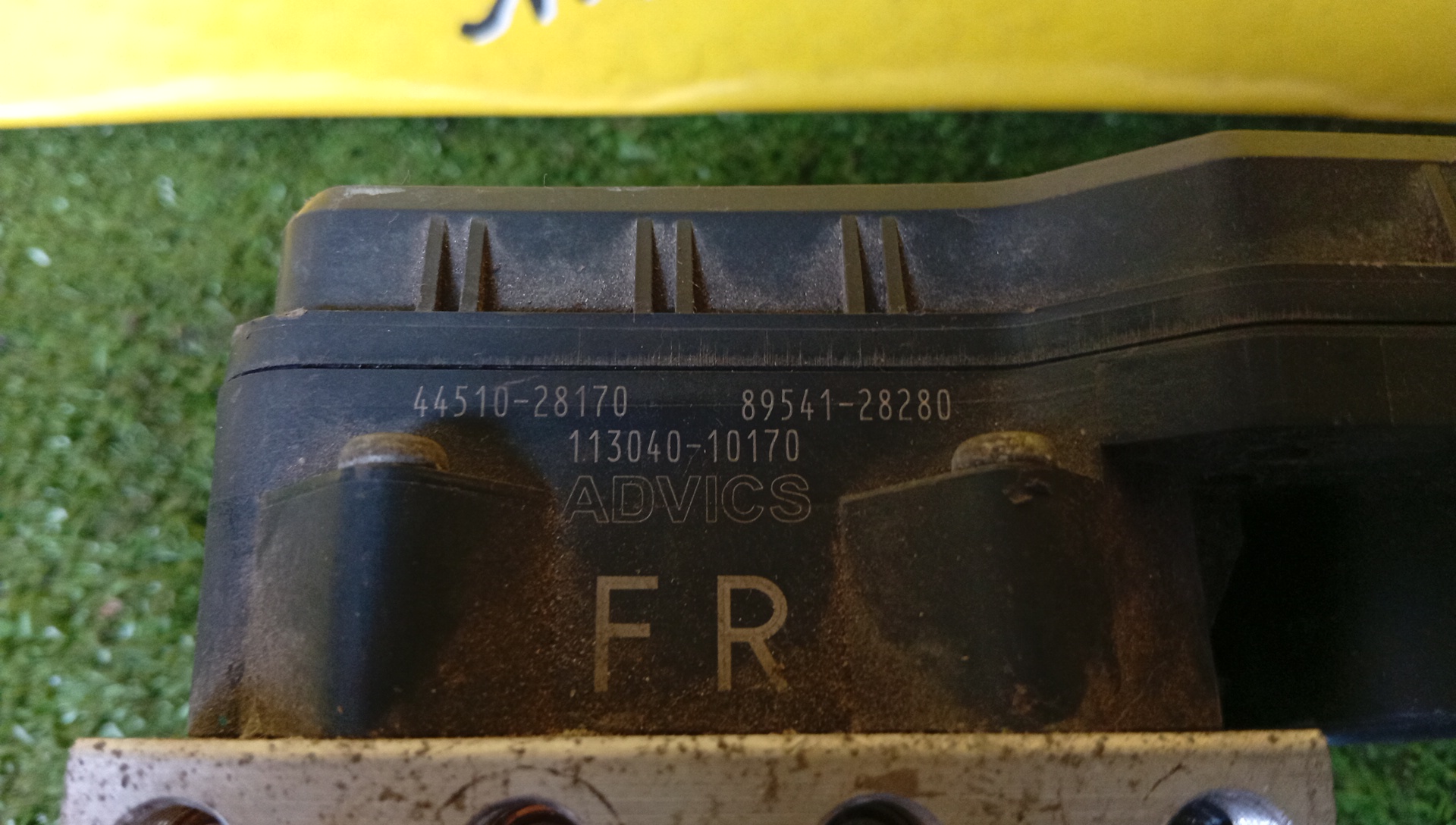 БЛОК ABS/TOY/NOAH/VOXY/ZRR70/4451028170/4405028160