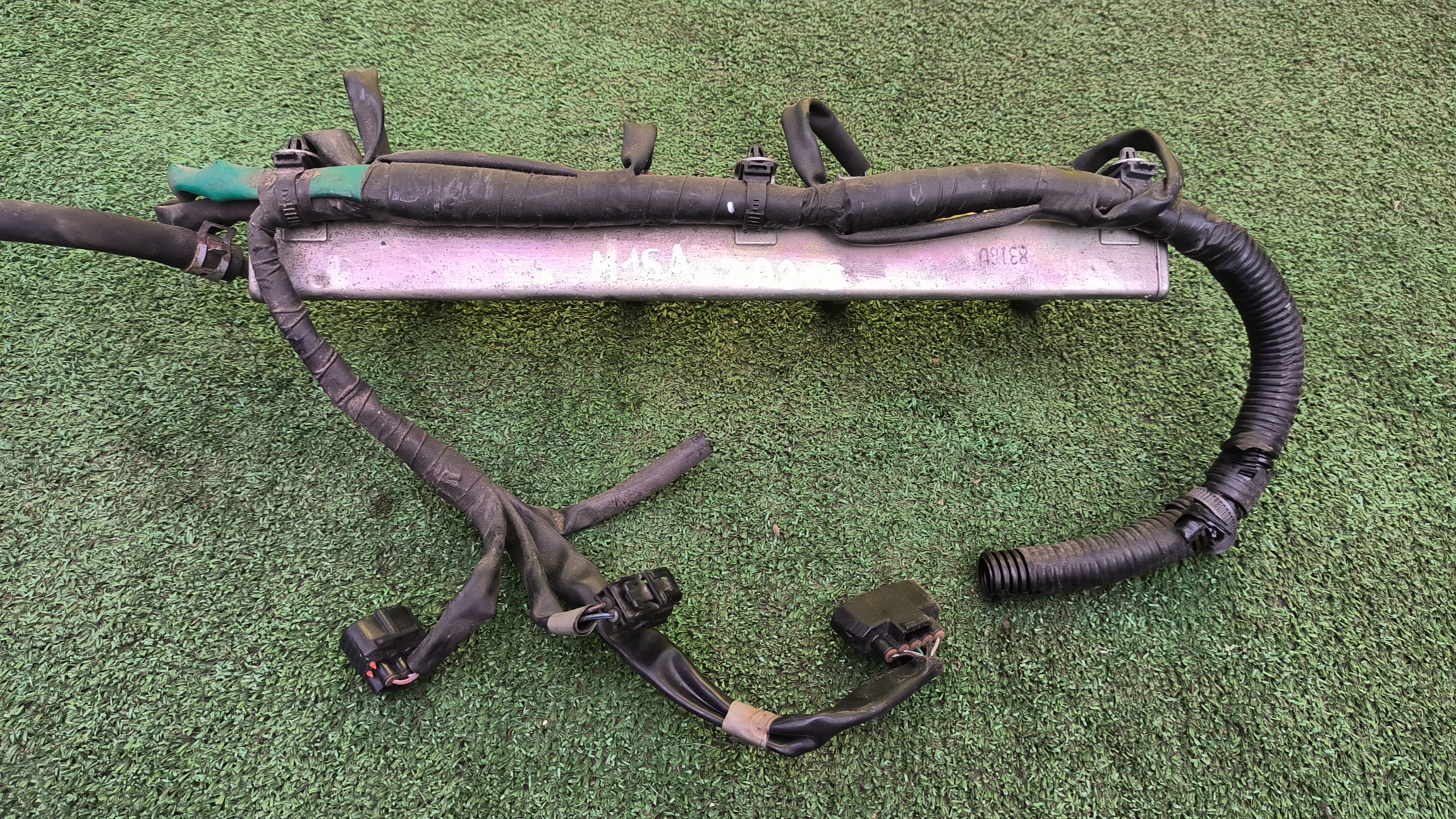 ФОРСУНКА/SUZ/ESCUDO/GRAND VITARA/KEI/LIANA/SX4/SWIFT/TD54W/TD94W/TA74W/ZC11S/ZC21S/ZC71S/ZD11S/ZD21S/RC31S/RD31S/YA11S/YA21S/YA41S/M16A/M13A/M15A/J20A/F9QB/В СБОРЕ С РАМПОЙ/2975000540
