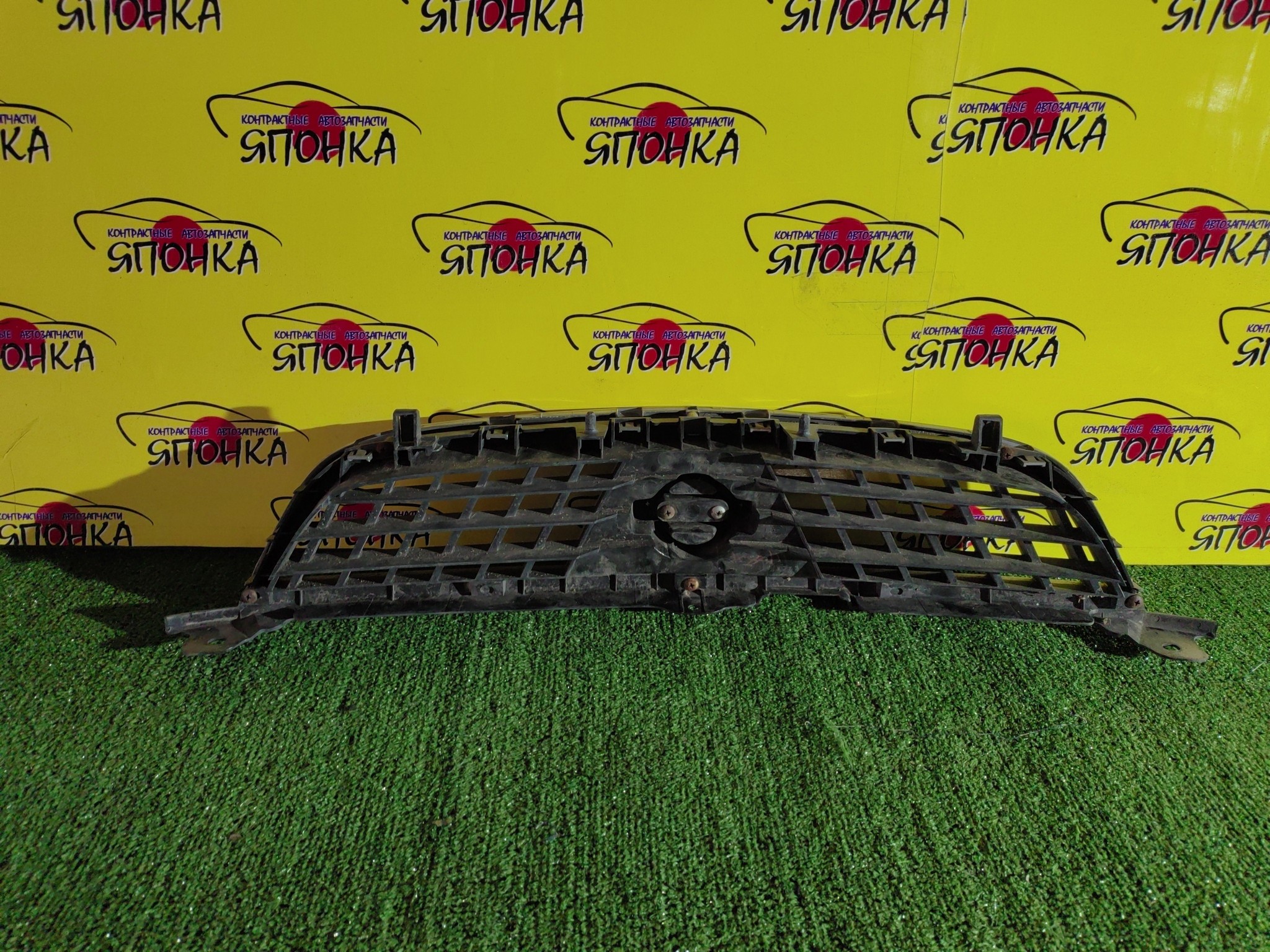 РЕШЕТКА РАДИАТОРА/NIS/SUNNY/B15/1 МОДЕЛЬ