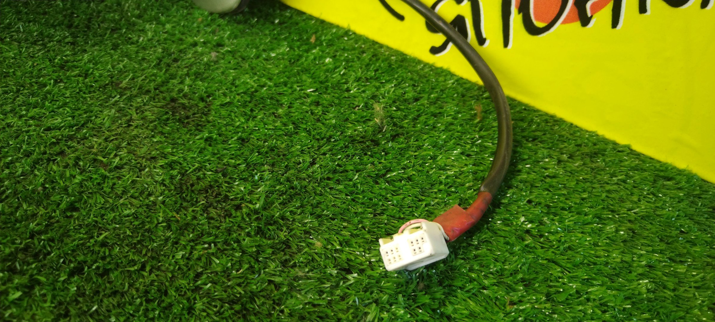 ЗЕРКАЛО/TOY/AURIS/BLADE/ADE150/AZE154H/AZE156H/GRE156H/NDE150/NRE150/NZE151H/NZE154H/ZRE151/ZRE152/ZRE152H/ZRE154H/ZWE150/ZZE150/5*2 КОНТ./R/С ПОВТОРИТЕЛЕМ