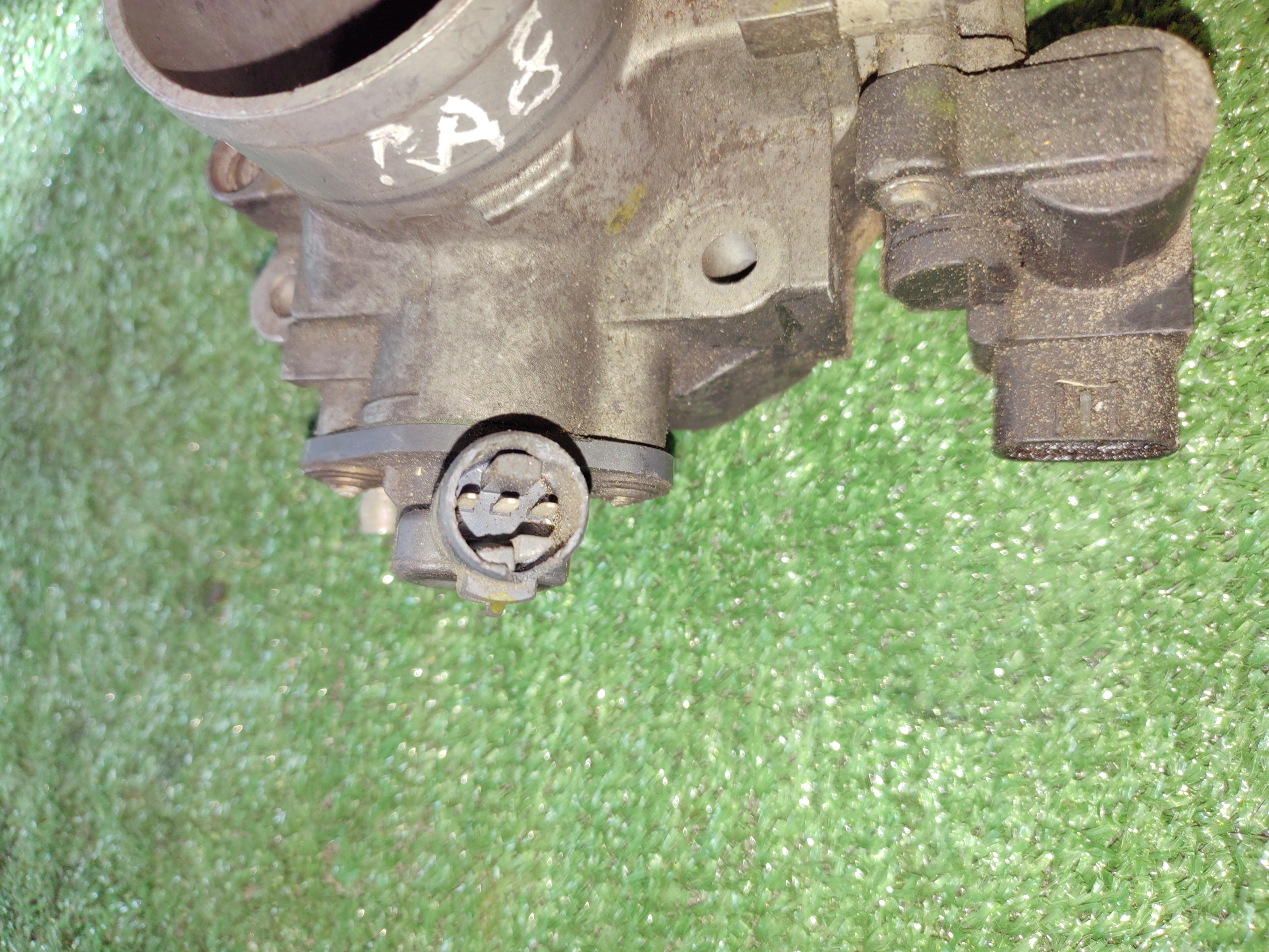 ЗАСЛОНКА ДРОССЕЛЬНАЯ/HON/J30A/МЕХАНИЧ./3 КОНТАКТА * 3 ФИШКИ (2 КРУГЛЫЕ)(1 ОВАЛ)