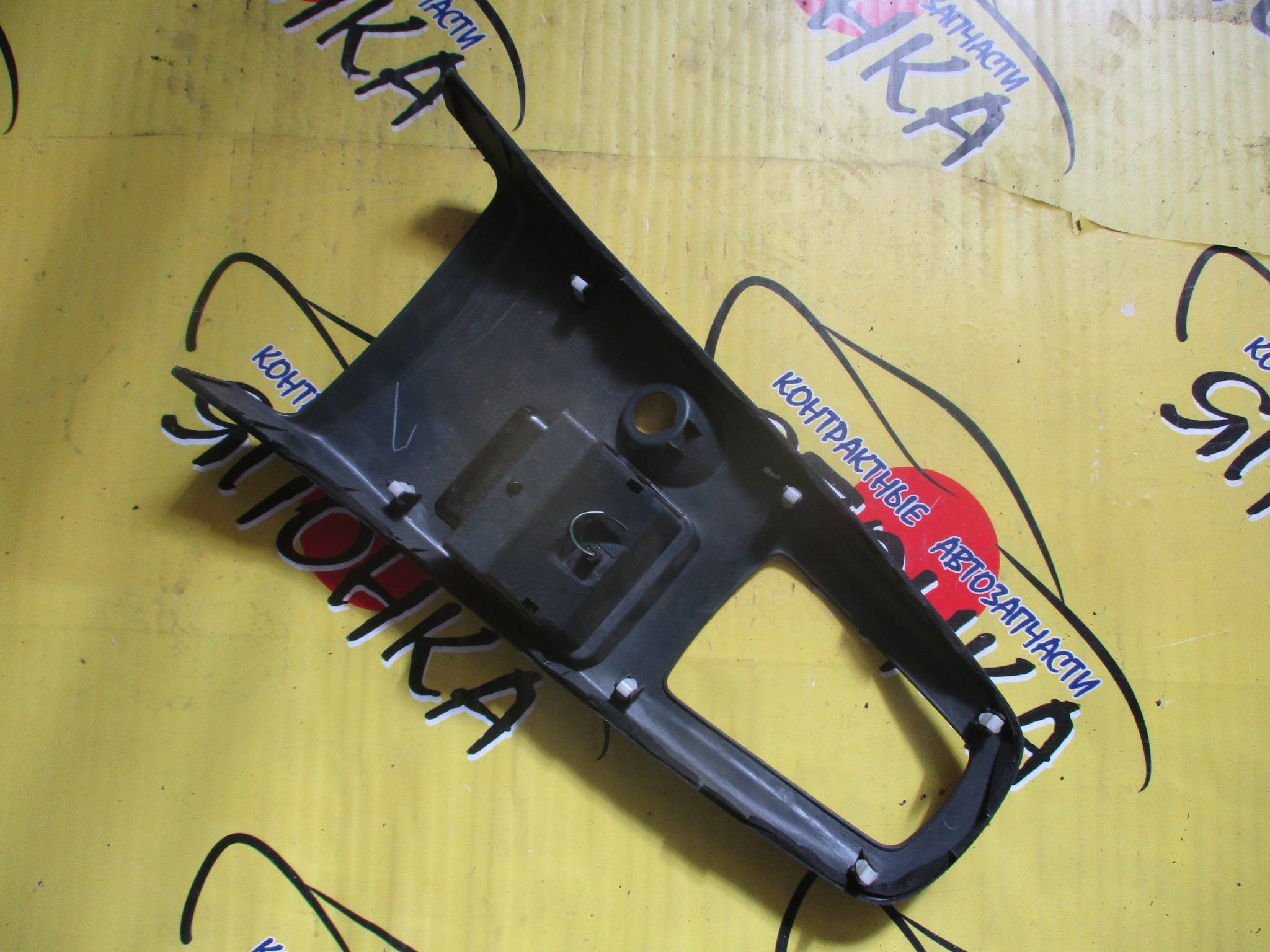 КОНСОЛЬ КПП/MMC/LANCER/LANCER CEDIA/CS/CS2A/CS2W/CS5A/CS5W