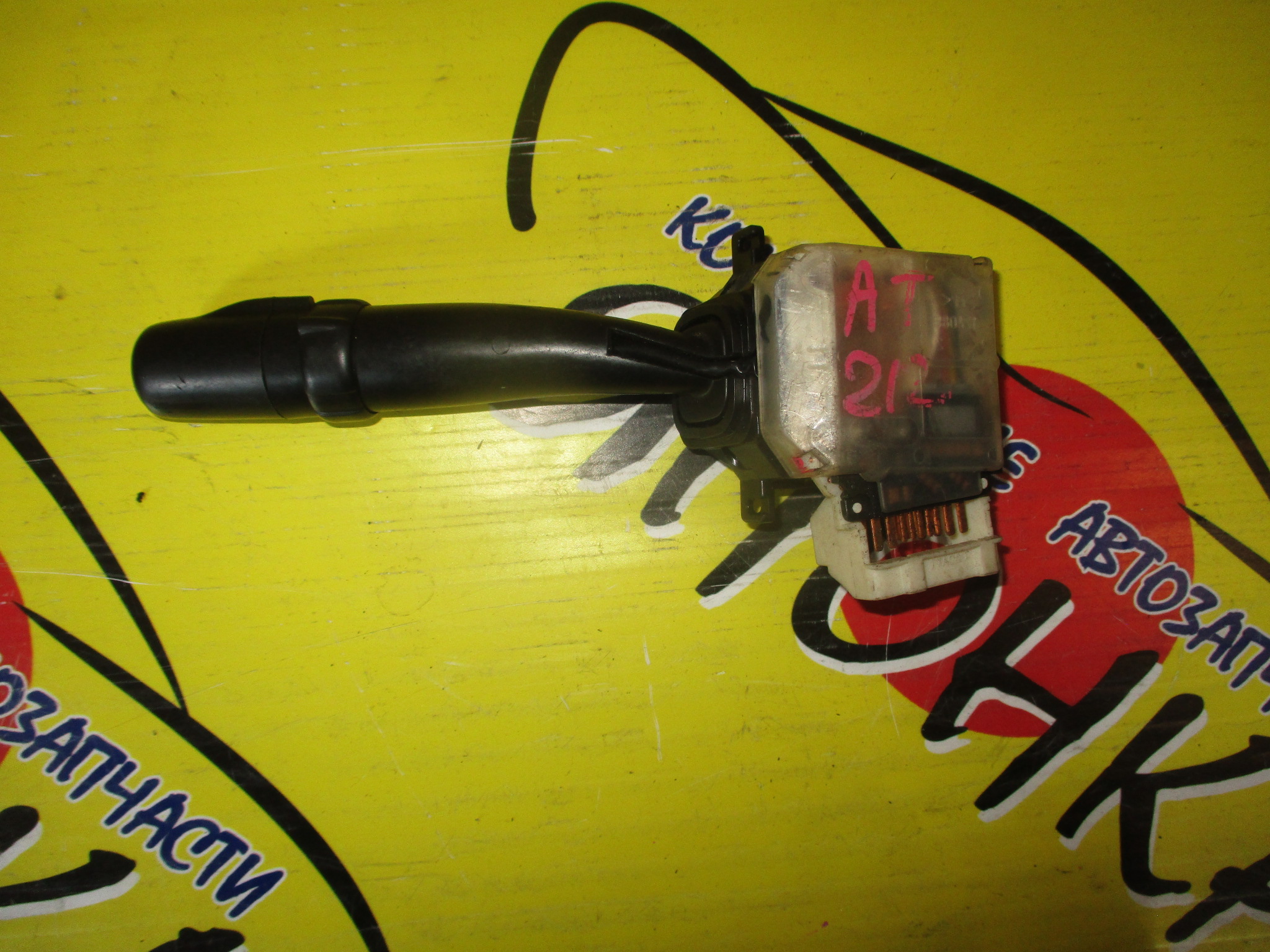 ГИТАРА/TOY/CARINA/CORONA/CALDINA/T210/СВЕТ(ТУМАН.)/БЕЛ. РАЗЪЕМ/УЦЕНКА