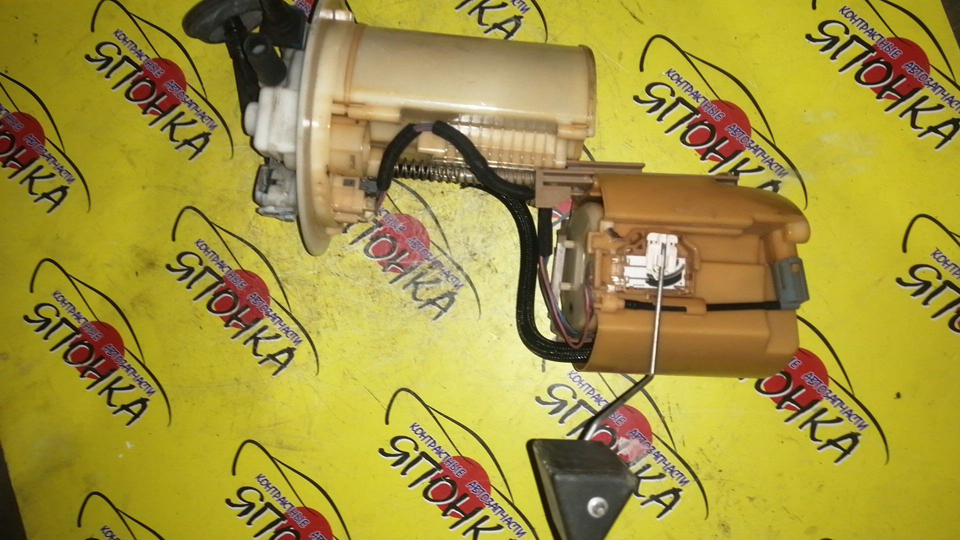 КОРПУС БЕНЗОНАСОСА/LEX/CT200H/ZWA10/4 ШТУЦЕРА