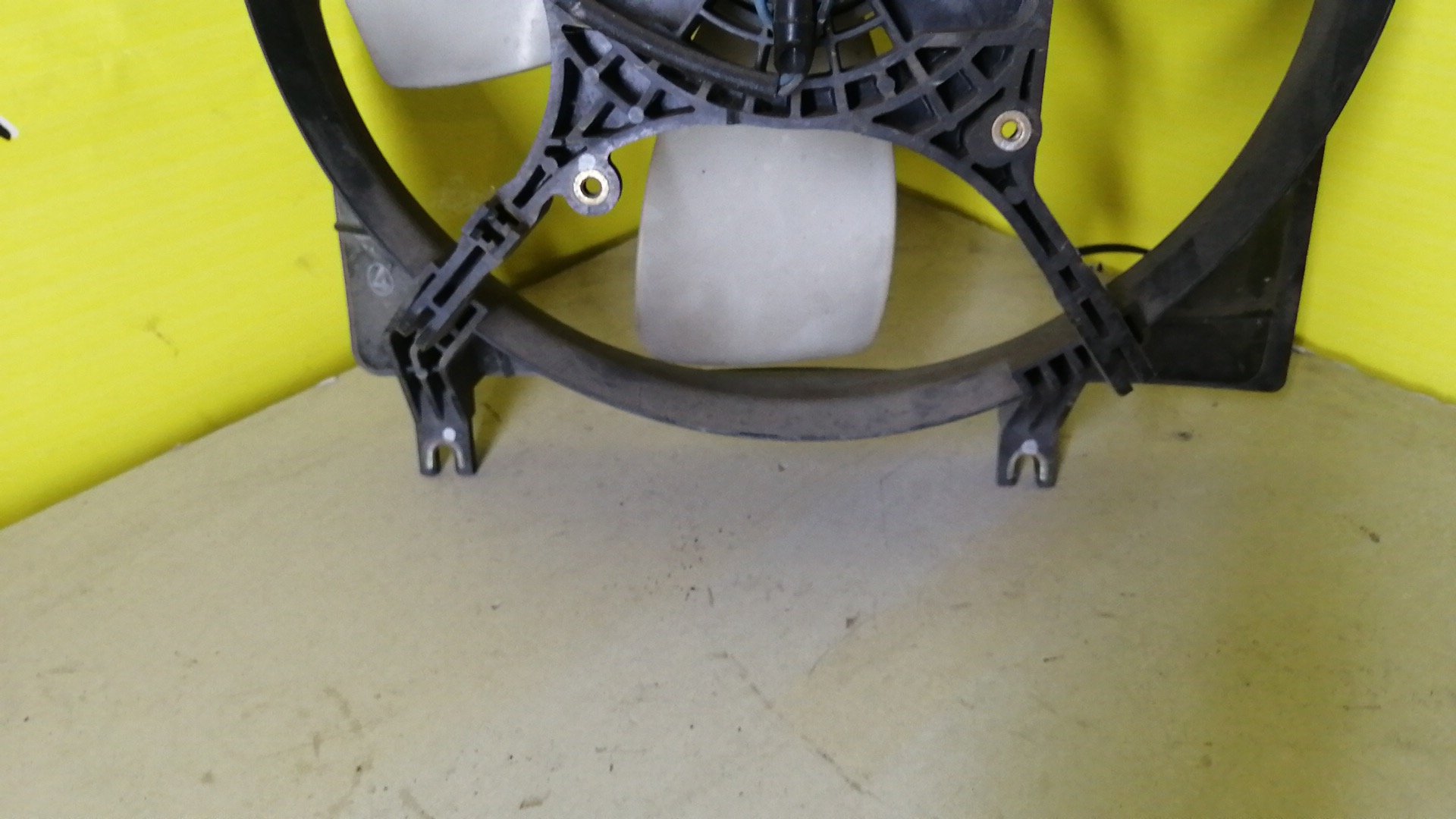 ДИФФУЗОР РАДИАТОРА/MMC/GALANT/LEGNUM/EA1W/EA3W/EC1W/EC3W/EC5W/EA7W/EC7W/L