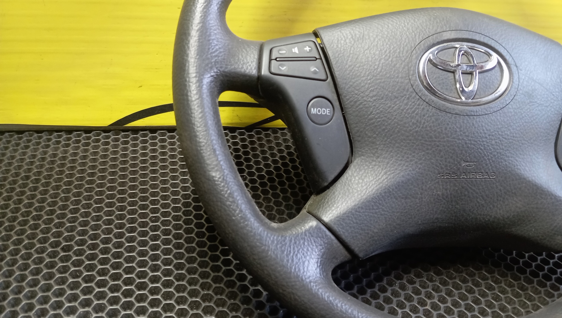 РУЛЬ/TOY/AVENSIS/AZT250/МУЛЬТИРУЛЬ/4510005180/4 ЛУЧА/С AIRBAG/2 МОДЕЛЬ