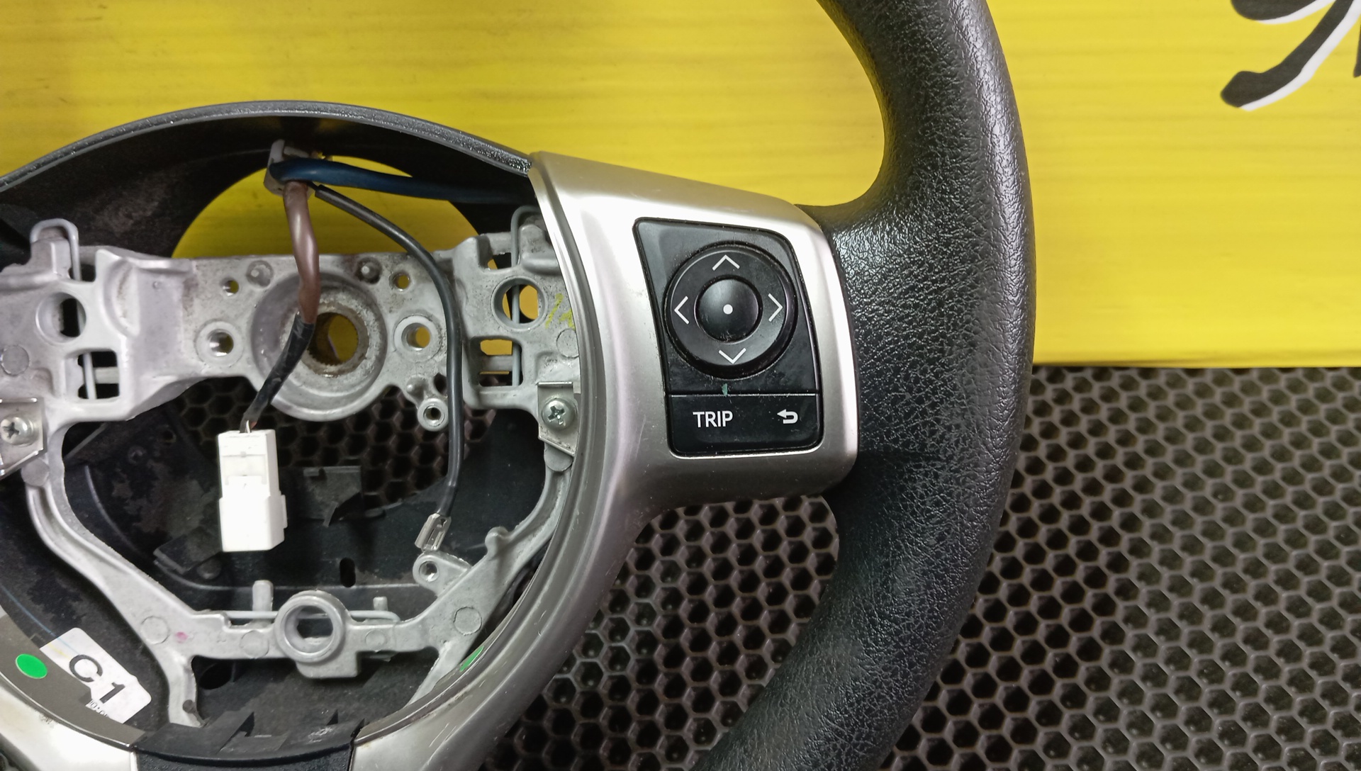 РУЛЬ/TOY/VITZ/NSP130/NCP131/KSP130/МУЛЬТИРУЛЬ/4510052490/3 ЛУЧА