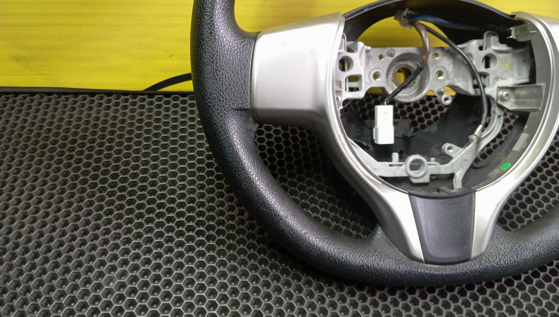 РУЛЬ/TOY/VITZ/NSP130/NCP131/KSP130/МУЛЬТИРУЛЬ/4510052490/3 ЛУЧА