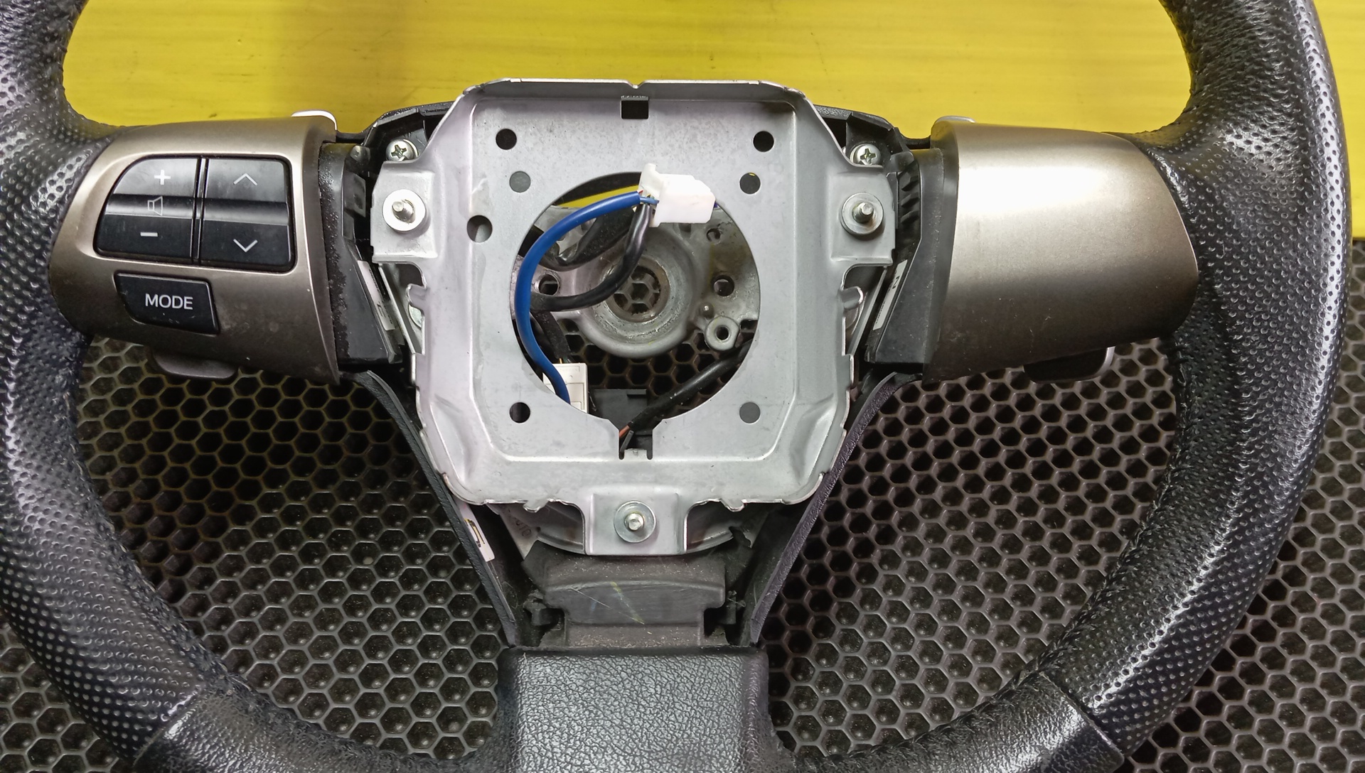 РУЛЬ/TOY/NOAH/VOXY/ZRR70/ZRR75/МУЛЬТИРУЛЬ/45100WY010/3 ЛУЧА