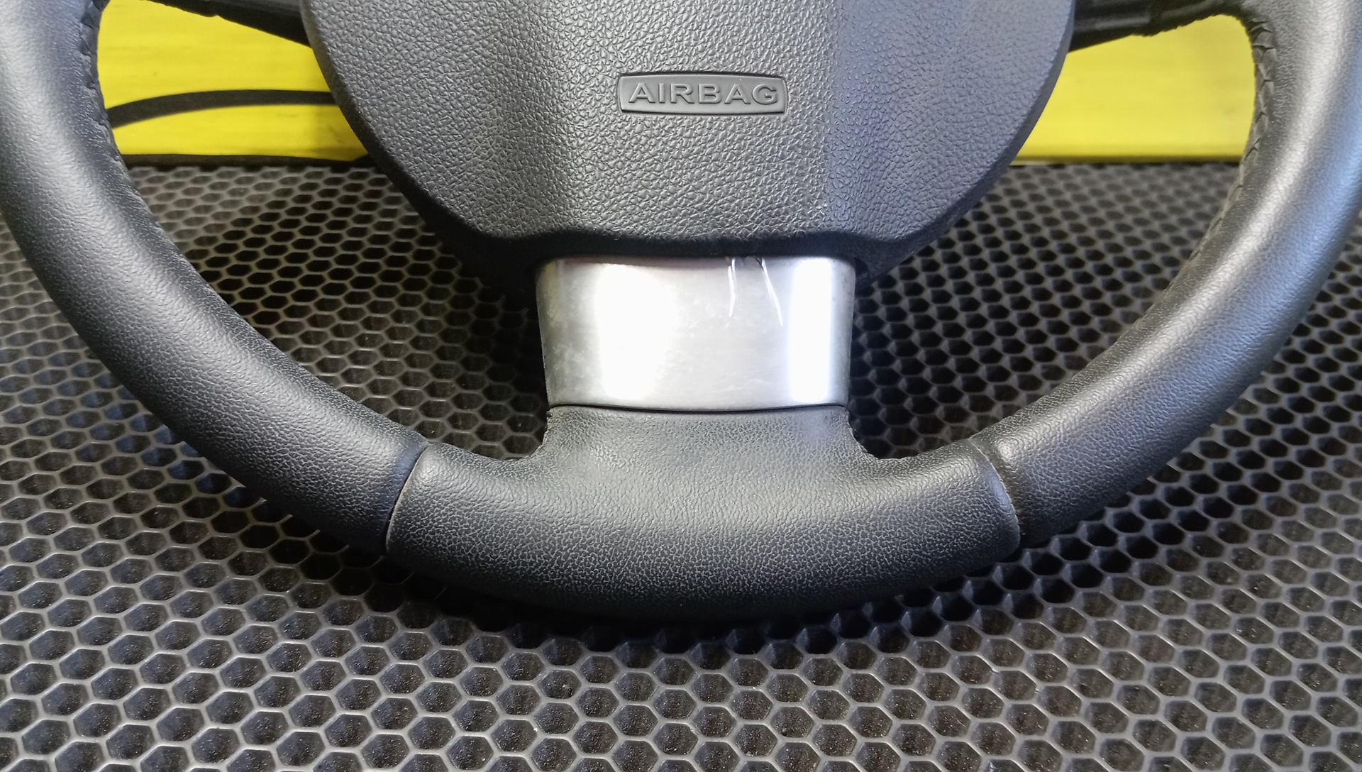 РУЛЬ/FORD/FOCUS 2/CB4/4M513600EL3ZHE/3 ЛУЧА/С AIRBAG