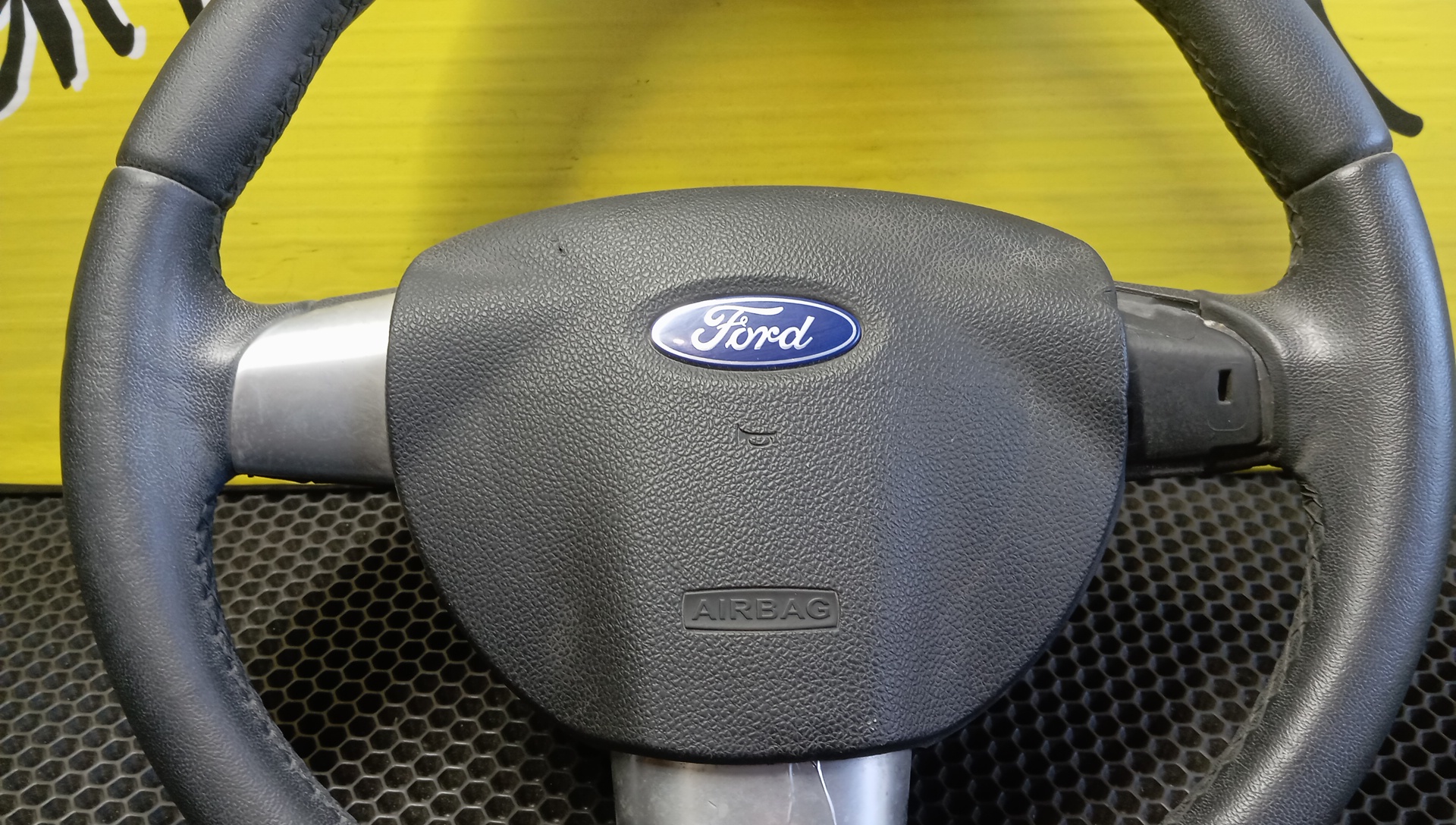 РУЛЬ/FORD/FOCUS 2/CB4/4M513600EL3ZHE/3 ЛУЧА/С AIRBAG