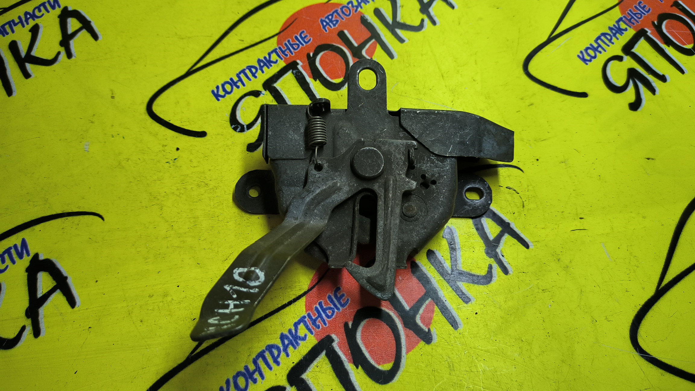 ЗАМОК КАПОТА/TOY/GRAND HIACE/VCH10