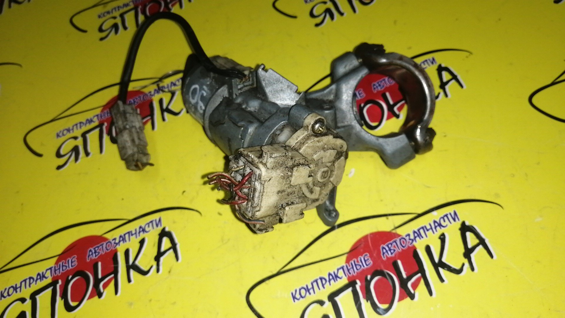 ЗАМОК ДВЕРИ/TOY/COROLLA/SPRINTER/SPRINTER CARIB/AE110/AE111/AE111G/AE114/AE114G/AE115G/CE110/CE113/CE114/CE116/EE111/F/L
