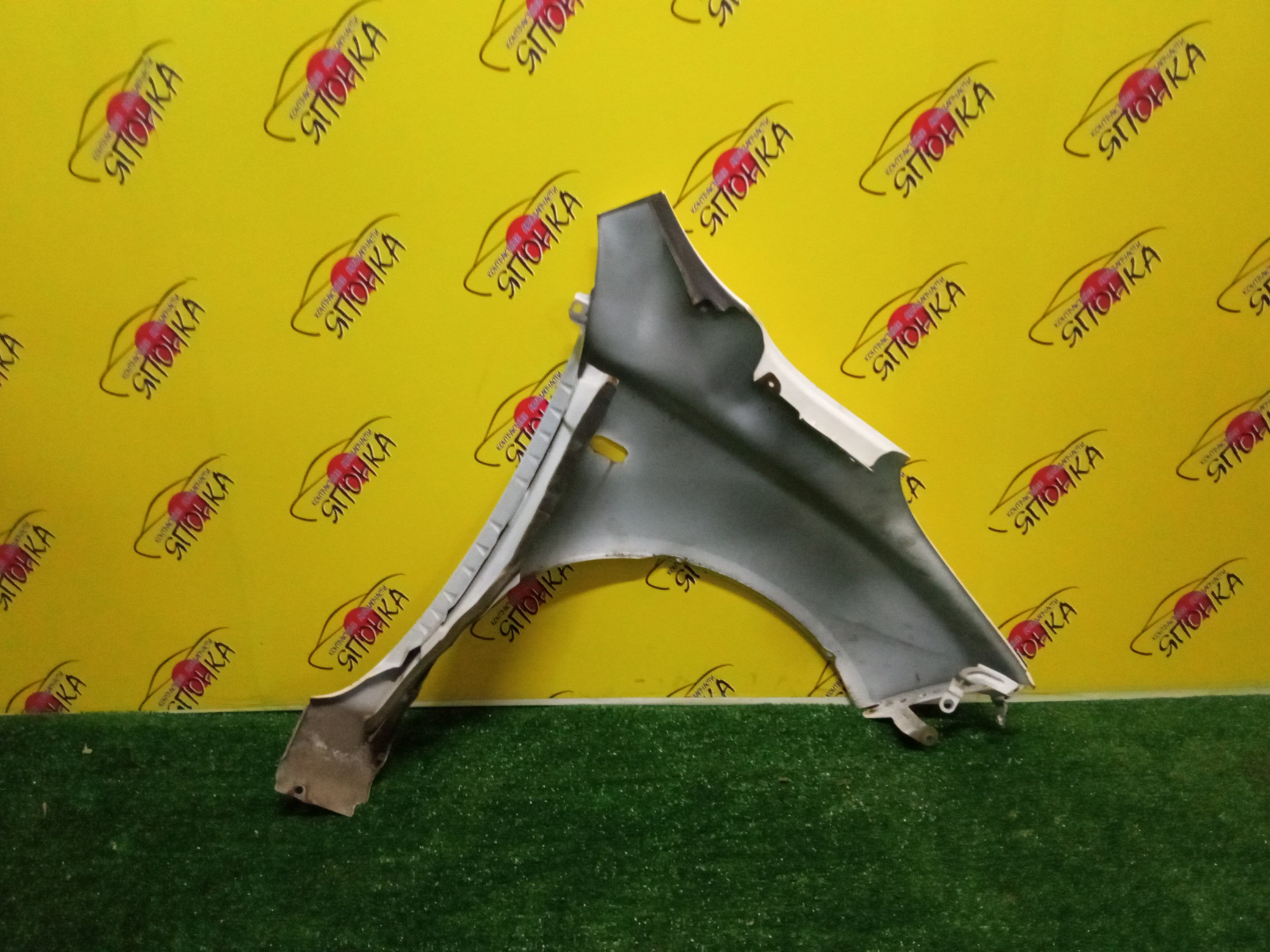 КРЫЛО/NIS/MARCH/MICRA/AK12/BK12/BNK12/K12/YK12/F/L/63101AX030