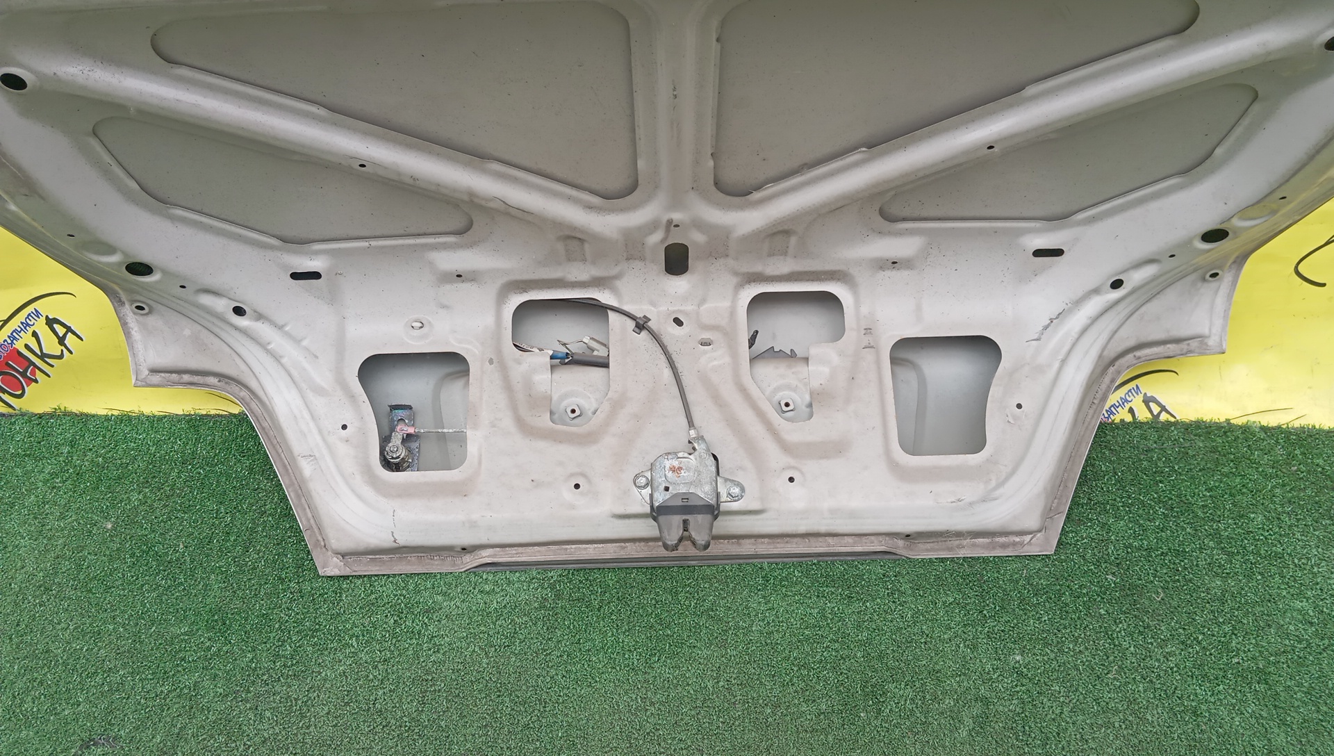 КРЫШКА БАГАЖНИКА/TOY/VISTA/CV40/CV43/SV40/SV41/SV42/SV43/6440132690/6440132691