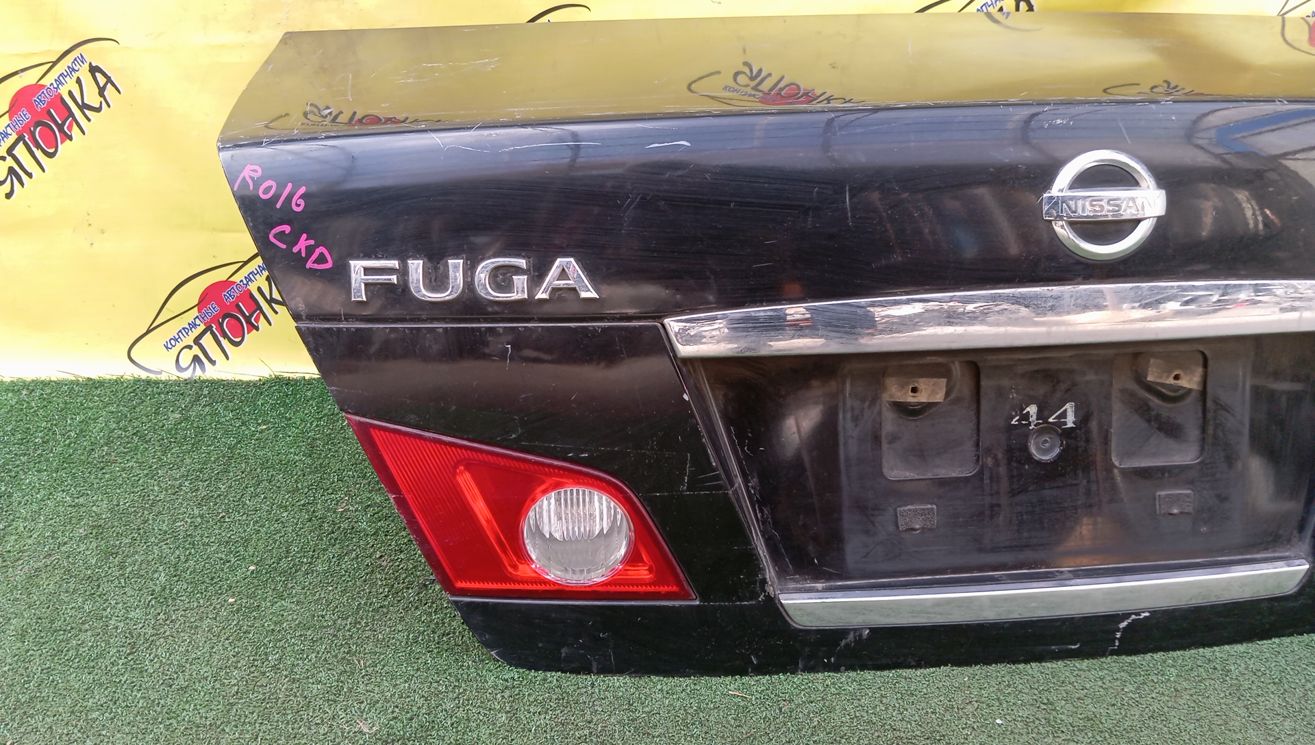 КРЫШКА БАГАЖНИКА/NIS/FUGA/M35/M45/GY50/PNY50/PY50/Y50/H4300EG0MA