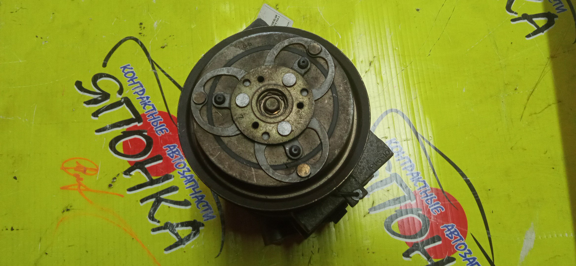 КОМПРЕССОР КОНДИЦИОНЕРА/NIS/VQ35-DE/VG33E/ELGRAND/APE50/APWE50/ALE50/ALWE50//4 УХА 5 РУЧЬЕВ/ТРУБКИ РЯДОМ/92600VG300/92600VG301