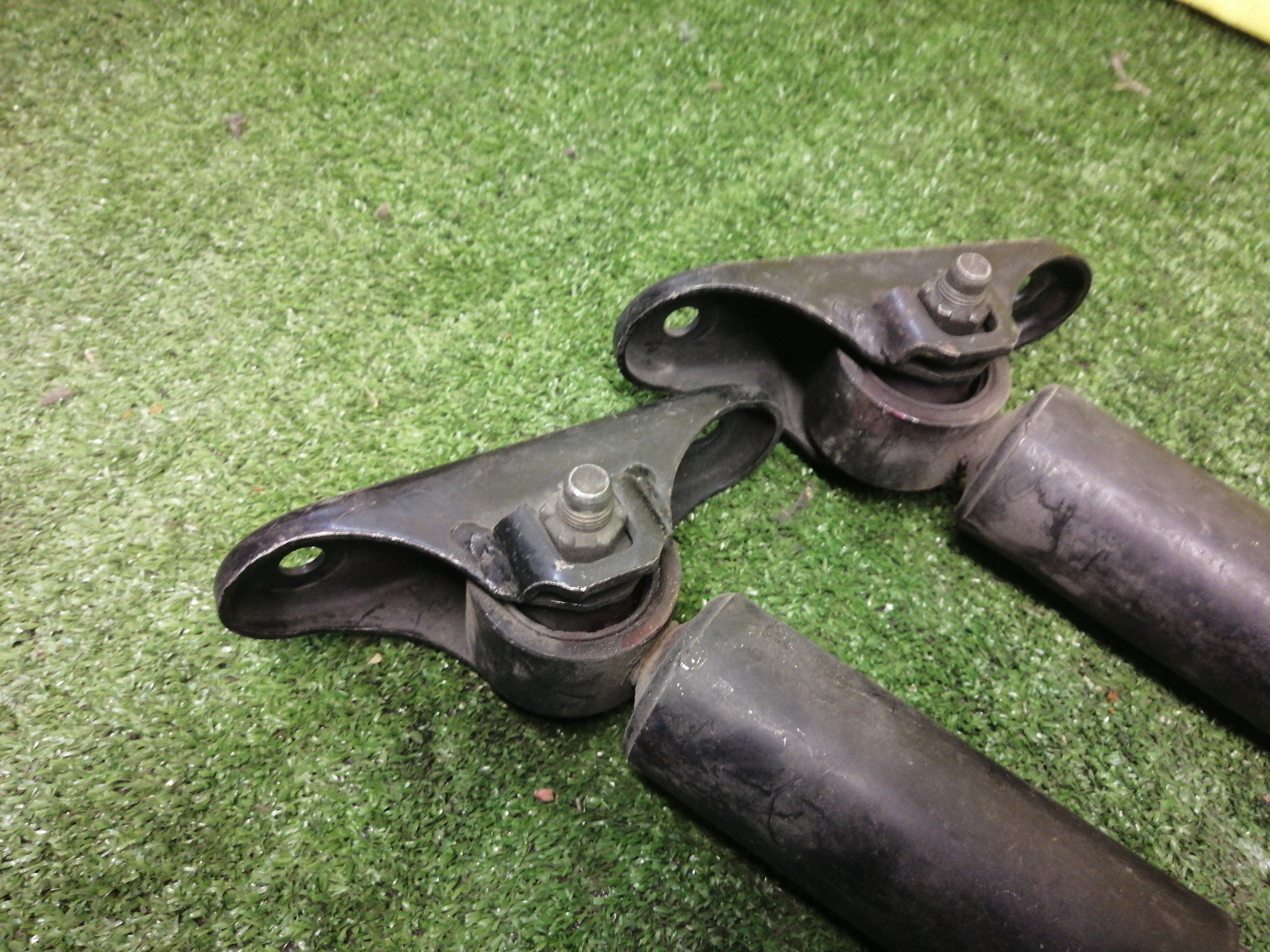 АМОРТИЗАТОР/NIS/R`NESSA/BASSARA/N30/U30/B