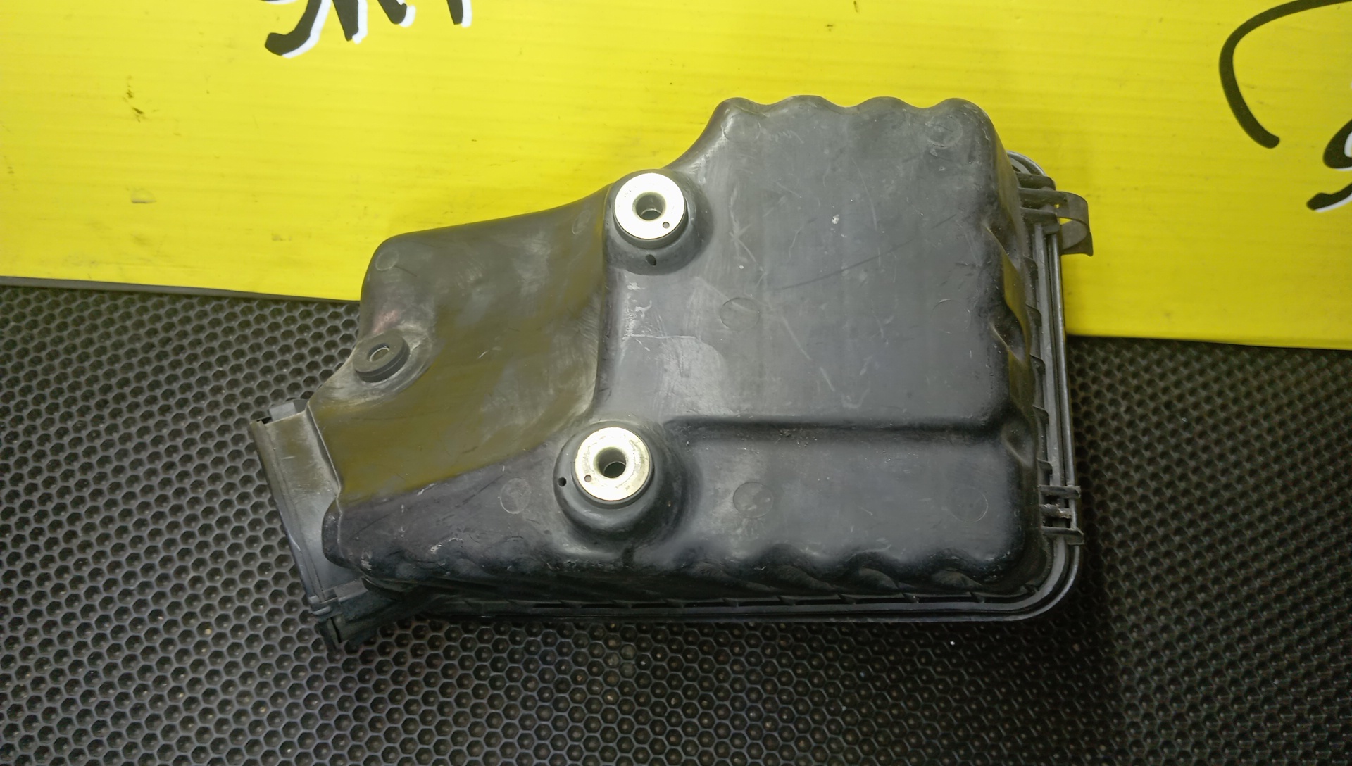 КОРПУС ВОЗДУШНОГО ФИЛЬТРА/TOY/SCEPTER/WINDOM/VCV10/VCV11/3VZ