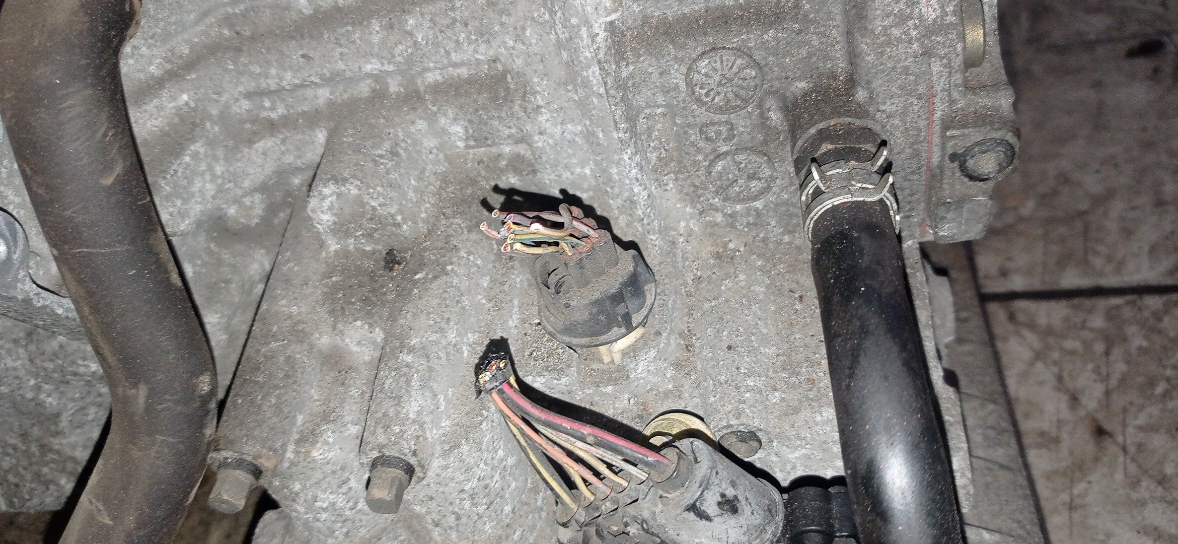 АКПП/MAZ/ZJ-VE/ZY-VE/VERISA/DEMIO/DE3AS/DE3FS/DE5FS/DY3R/DY3W/DY5R/DY5W/DC5R/DC5W/БЕЗ ДАТЧИКА/FNF619090C