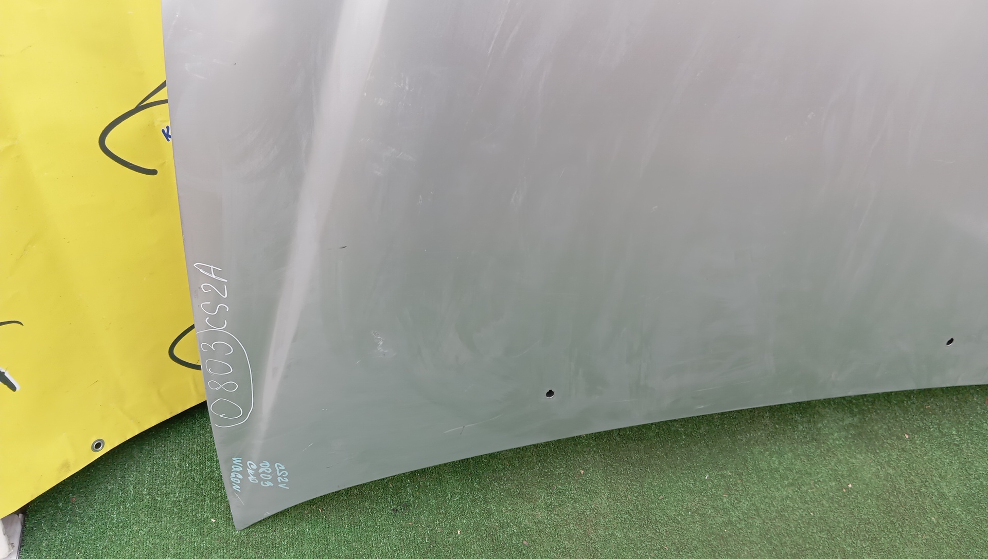 КАПОТ/MMC/LANCER CARGO/LANCER CEDIA/LANCER CEDIA WAGON/CS2A/CS5A/CS5W/РЕШЕТКА В КАПОТЕ/1 МОДЕЛЬ/MR548872