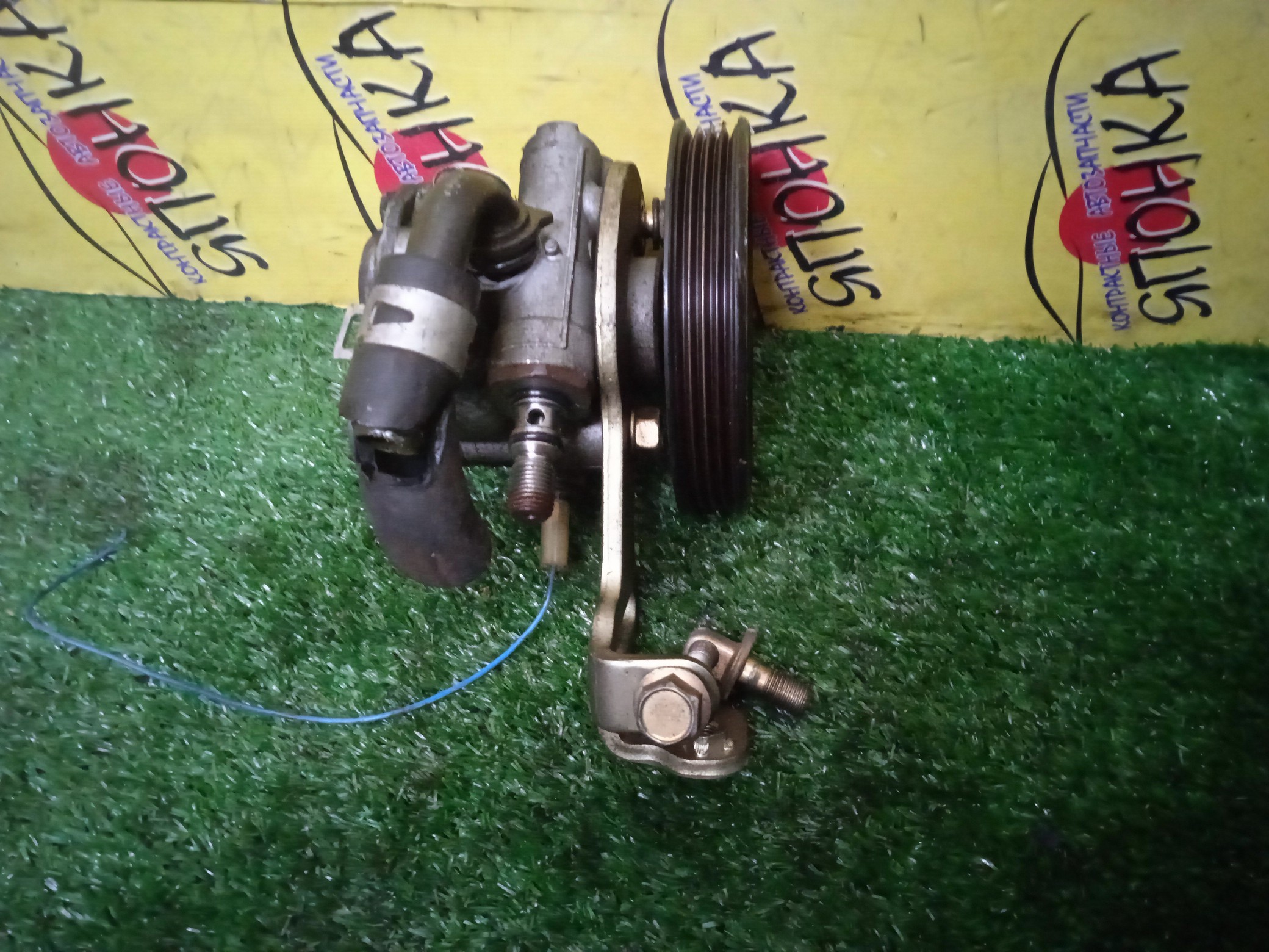 ГУР/MAZ/B3/B5/BP-VE/BP-ZE/FORD/DEMIO/FAMILIA/FESTIVA/ROADSTER/BF5P/BG3P/BG3S/BG5P/BG5S/DW3W/DW5W/NB8C/4 РУЧ.