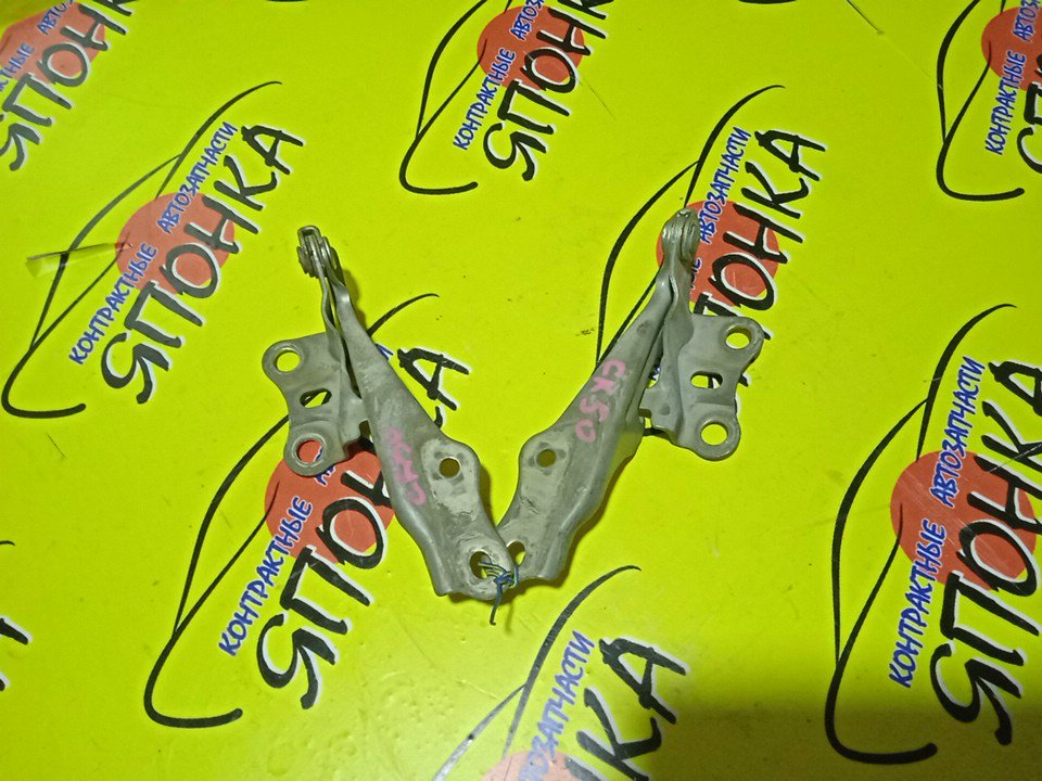 ПЕТЛЯ КАПОТА/TOY/NOAH/SR40/SR50/КОМПЛЕКТ