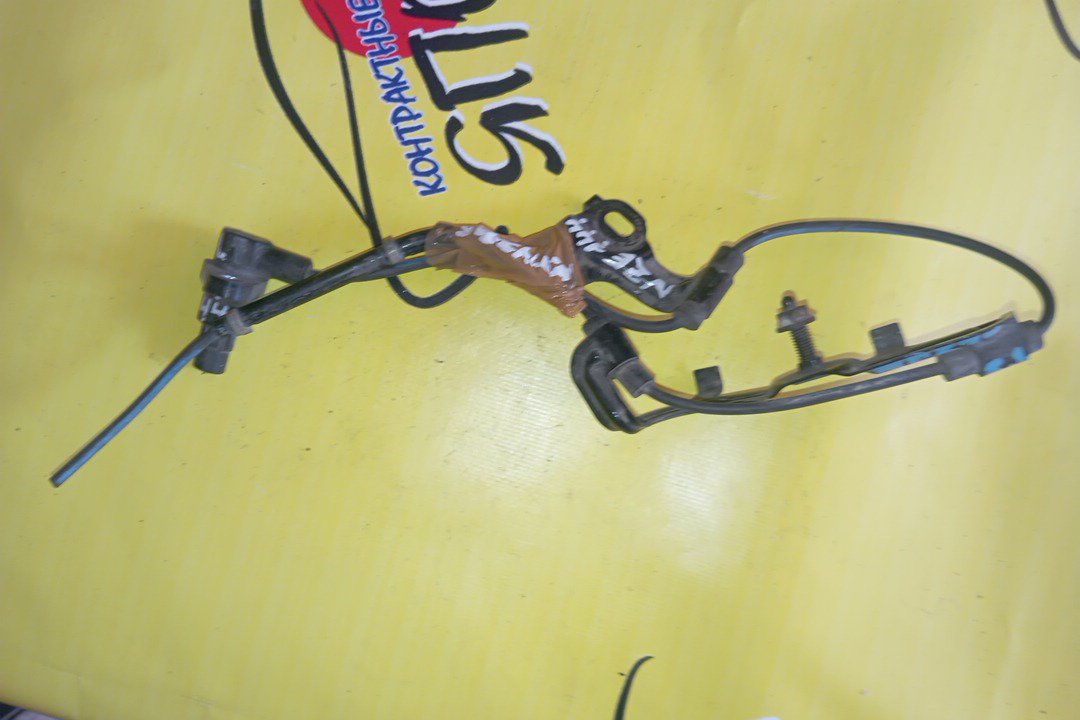 ДАТЧИК ABS/TOY/COROLLA/FIELDER/NZE144/B/L