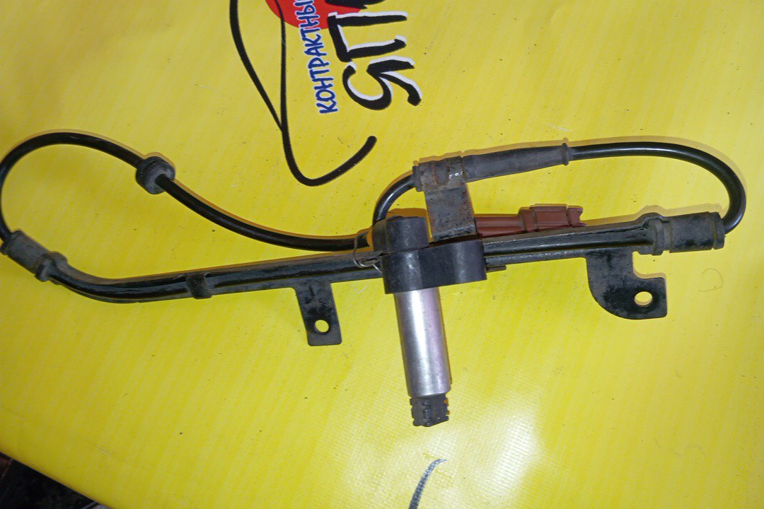 ДАТЧИК ABS/NIS/BLUEBIRD/PRIMERA/ENU14/HNP11/HNU14/B/L/2WD