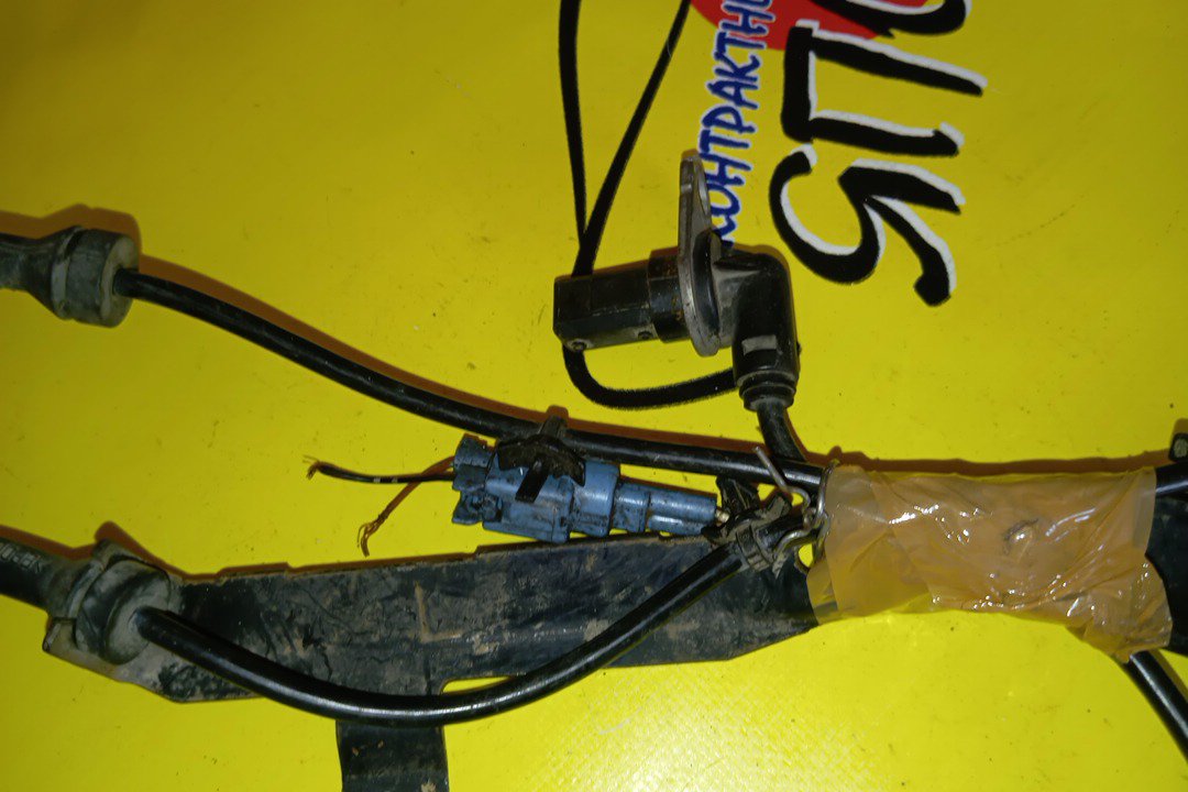 ДАТЧИК ABS/NIS/SERENA/C24/B/L