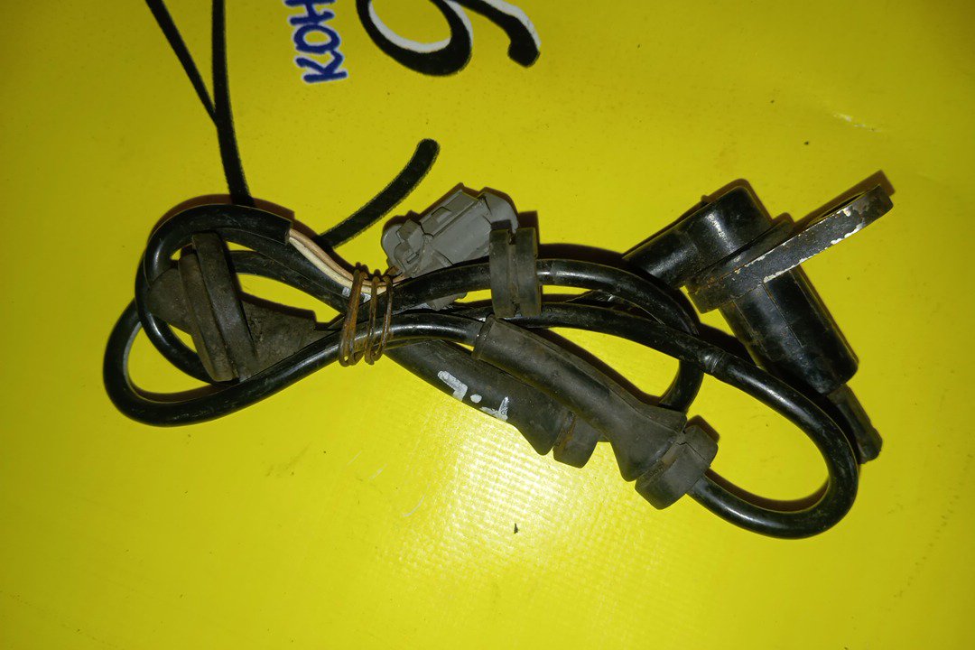 ДАТЧИК ABS/NIS/CEDRIC/GLORIA/ENY34/HY34/MY34/F/L