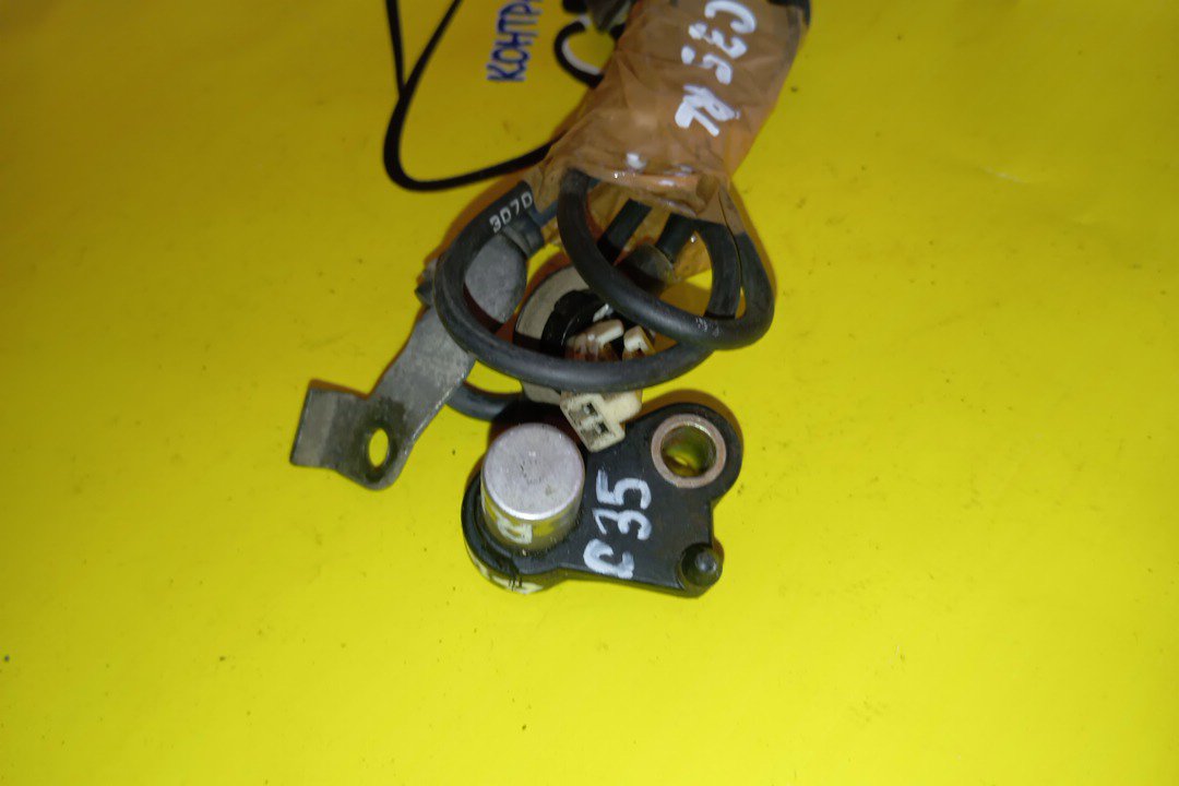 ДАТЧИК ABS/NIS/LAUREL/HC35/C35/B/L