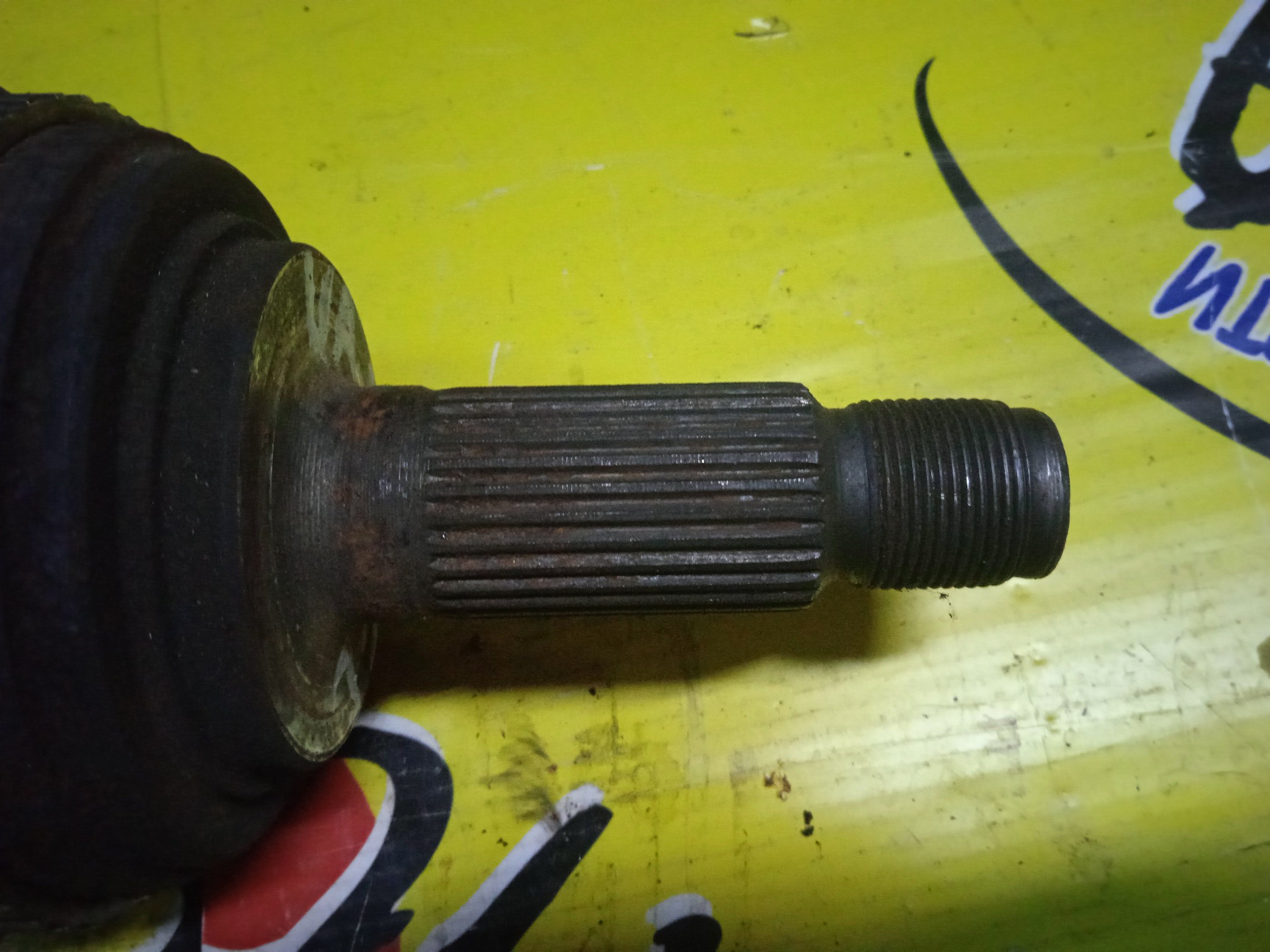 ПРИВОД/HON/INSPIRE/SABER/UA5/J32A/КОРОТКИЙ/ДЛИННАЯ ШЛИЦЕВАЯ/28*27 ШЛИЦ./F/L