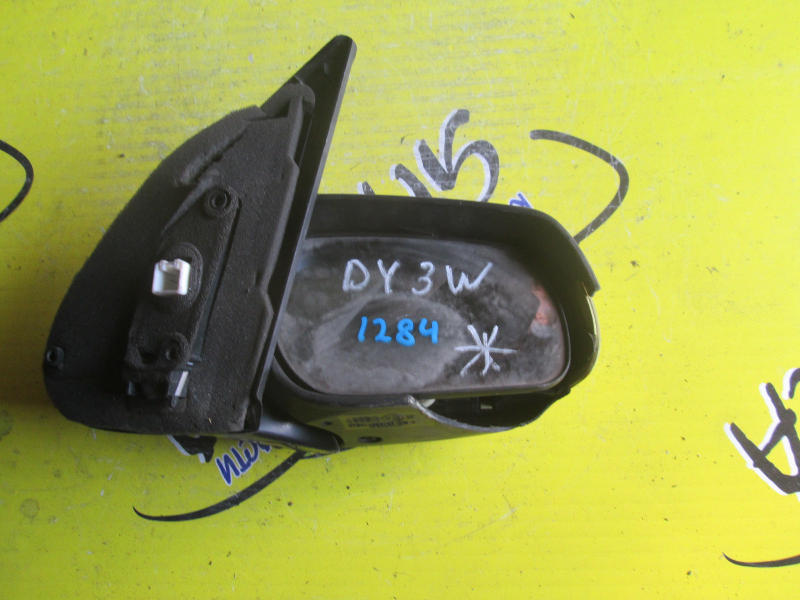ЗЕРКАЛО/MAZ/DEMIO/DY3W/DY3R/DY5R/DY5W/5KOHT/R/УЦЕНКА