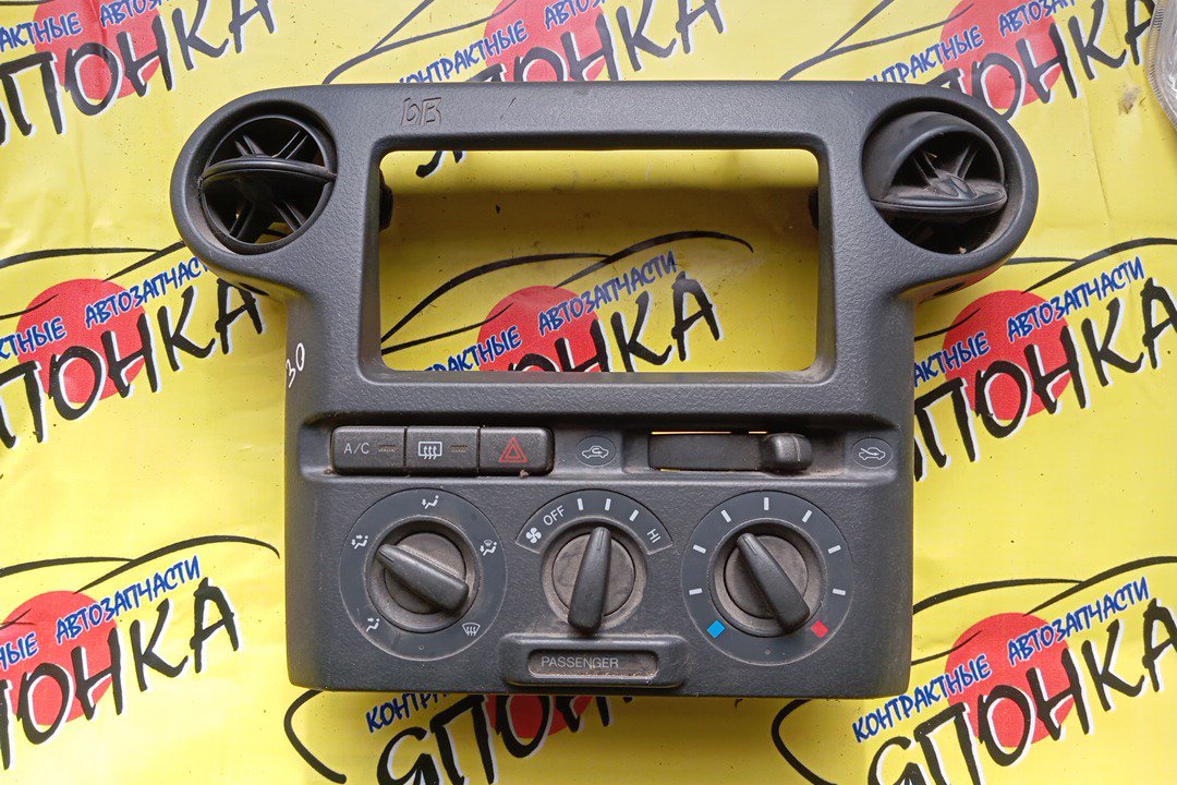 БЛОК КЛИМАТ-КОНТРОЛЯ/TOY/BB/NCP30/NCP31/NCP35