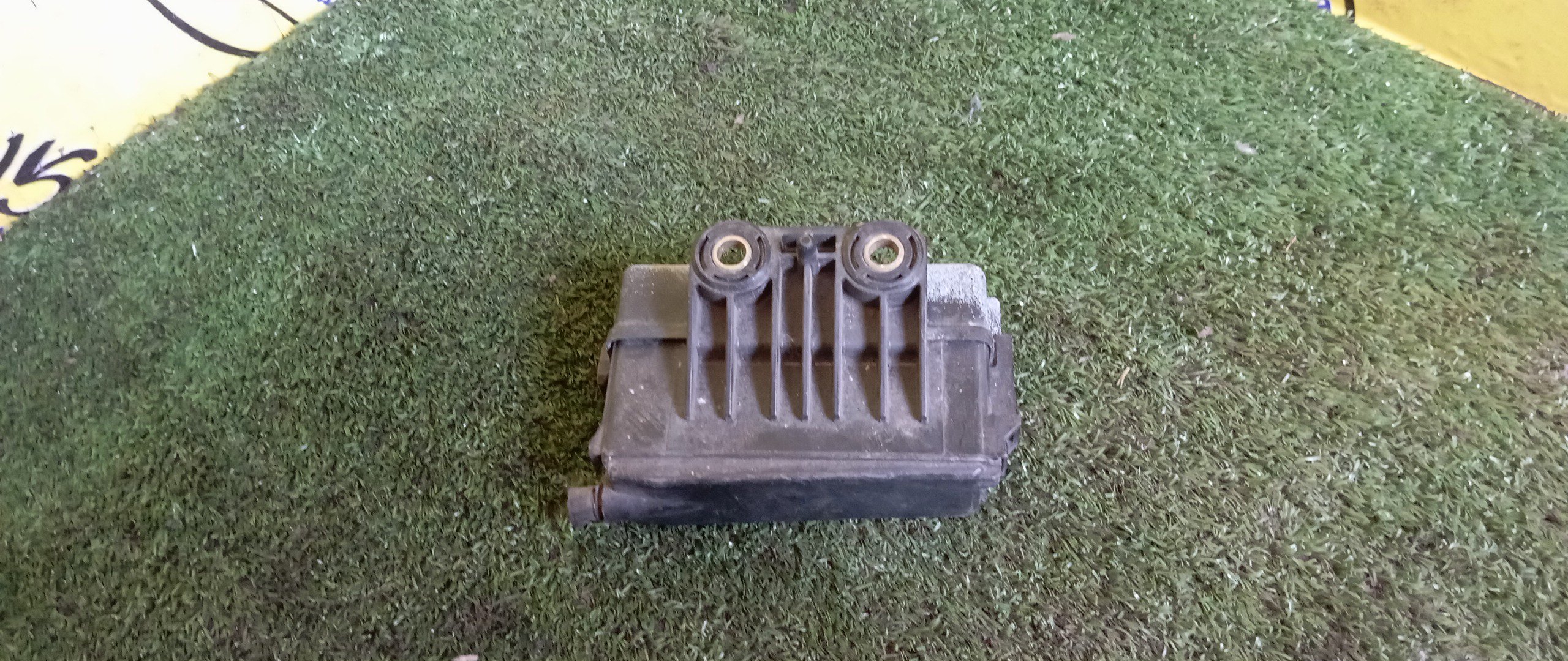 БЛОК ПРЕДОХРАНИТЕЛЕЙ ПОД КАПОТ/TOY/COROLLA CERES/SPRINTER MARINO/AE100/AE101/4A/5A/4E/5E/МАЛЫЙ