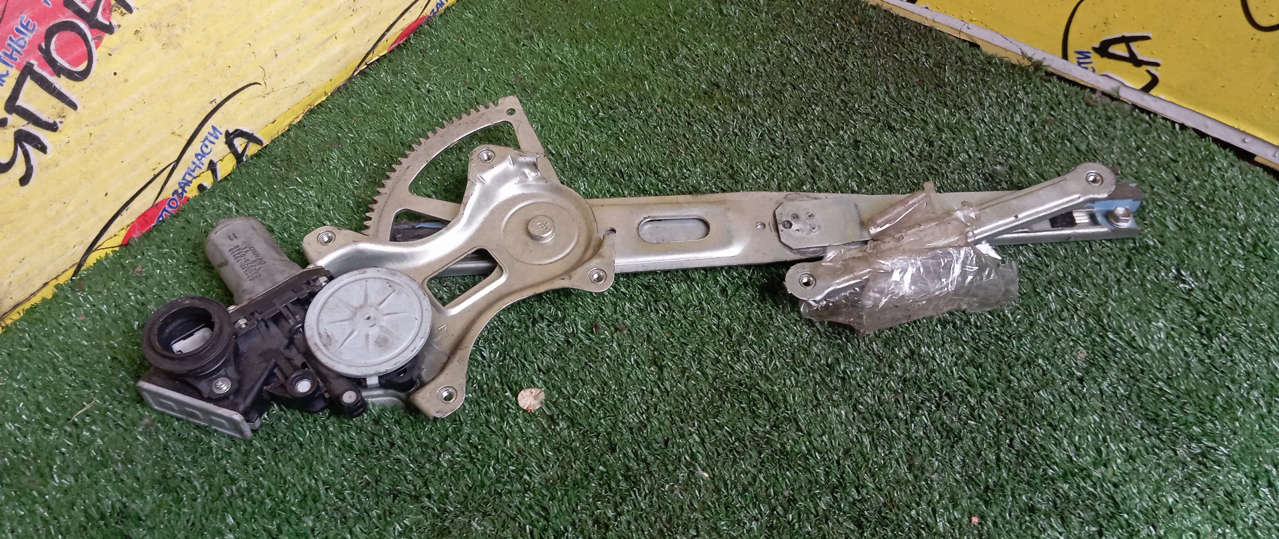 СТЕКЛОПОДЪЕМНИК/TOY/VITZ/KSP90/NCP91/NCP95/SCP90/F/R