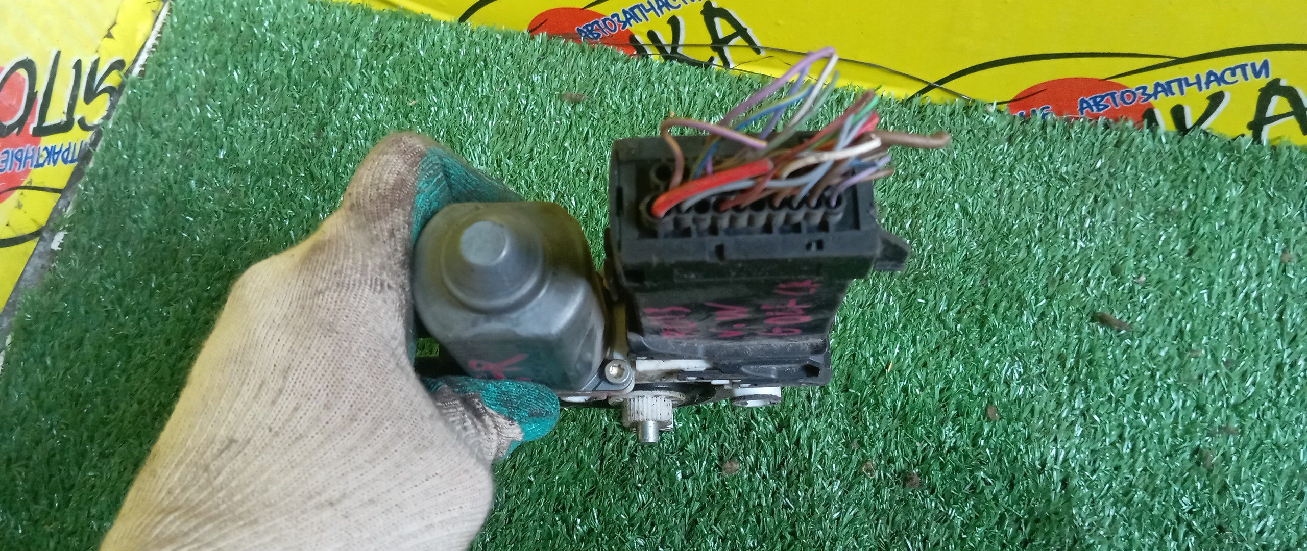 СТЕКЛОПОДЪЕМНИК/VW/GOLF/1J1/F/L