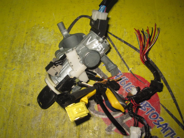 ЗАМОК ЗАЖИГАНИЯ/MMC/PAJERO/V73W/V75W/V78W