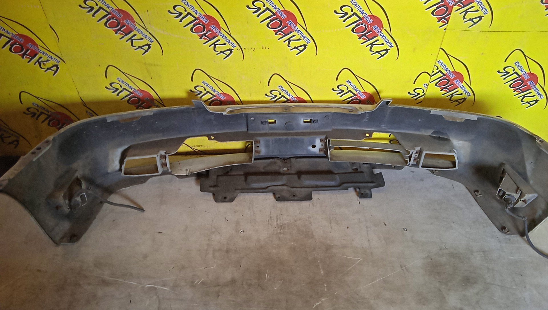 БАМПЕР/NIS/LAUREL/C35/F/2 МОДЕЛЬ/MEDALIST