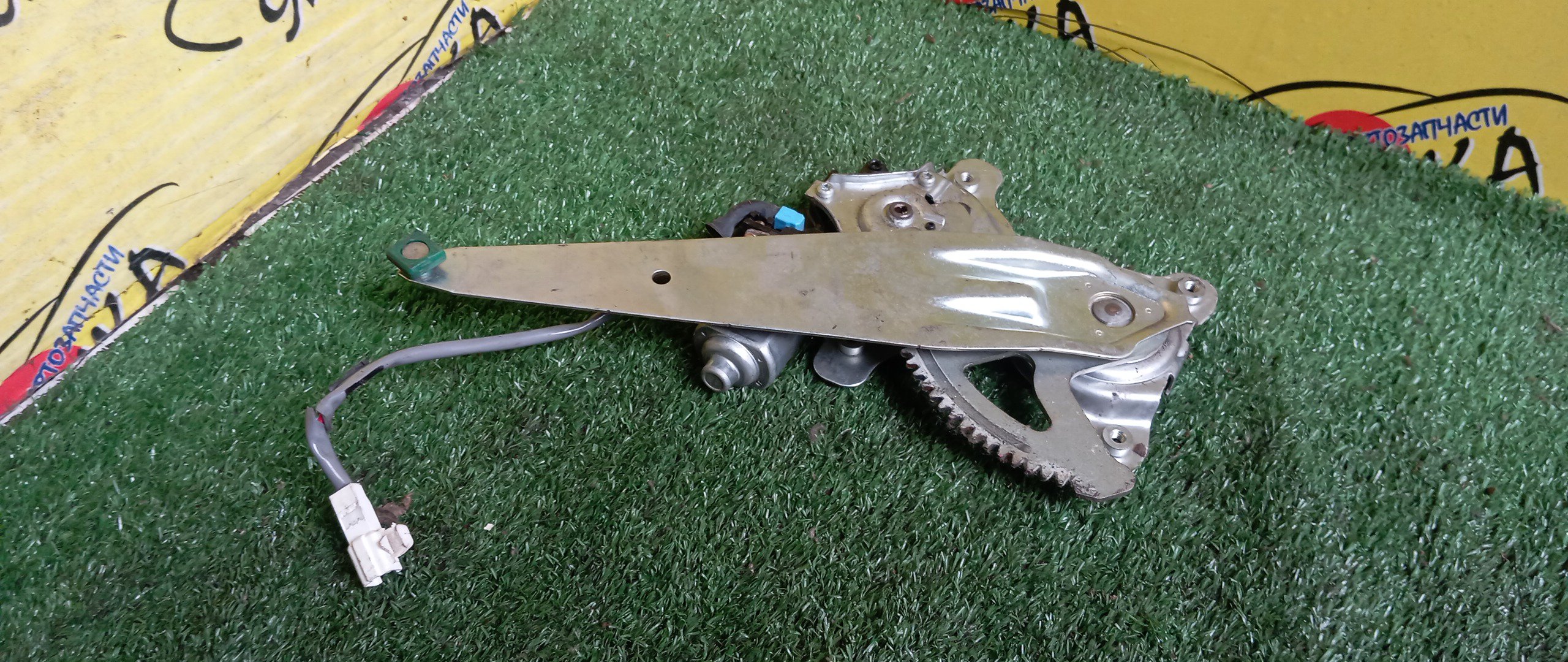 СТЕКЛОПОДЪЕМНИК/TOY/ALTEZZA/ALTEZZA GITA/GXE10/GXE10W/GXE15W/JCE10W/JCE15W/SXE10/B/R