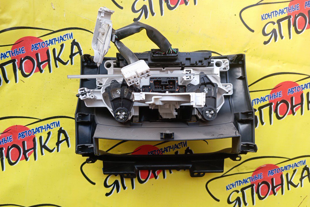 БЛОК КЛИМАТ-КОНТРОЛЯ/TOY/PASSO/KGC10/KGC15/QNC10