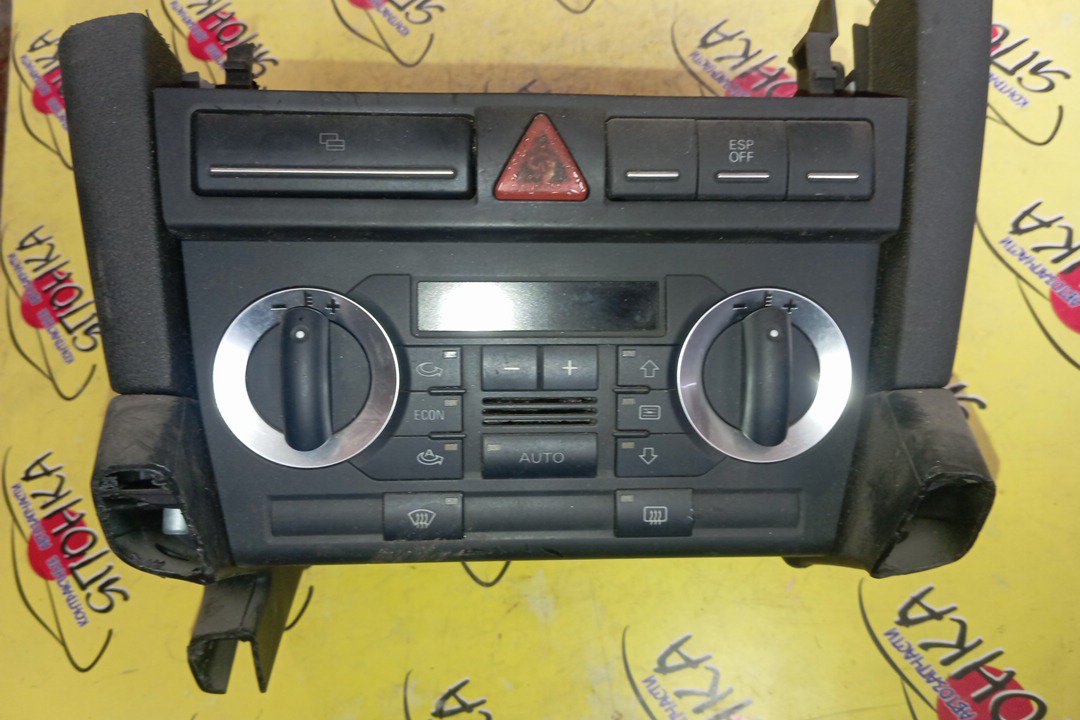 БЛОК КЛИМАТ-КОНТРОЛЯ/AUDI/A3/8P