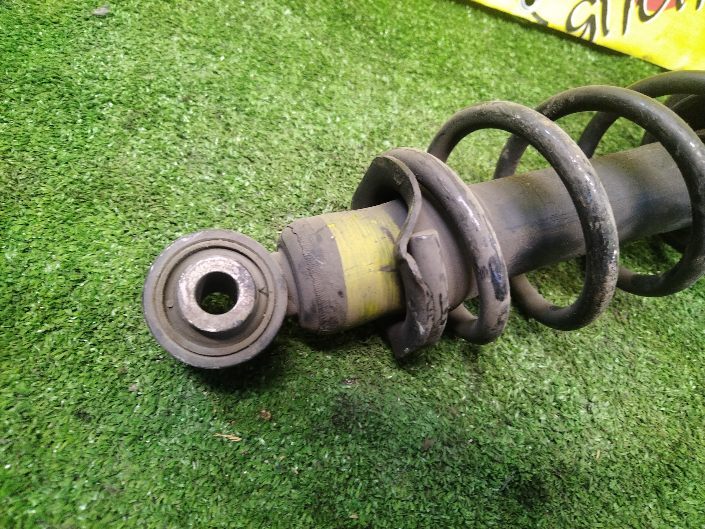 СТОЙКА/TOY/CELICA/ZZT230/ZZT231/B/L/SUPER STRUT