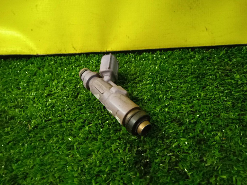 ФОРСУНКА/TOY/LEXUS IS200/IS300/ALTEZZA/CHASER/MARK II/GXE10/GX100/GX105/GX110/GX115/1G BEAMS/2325070120