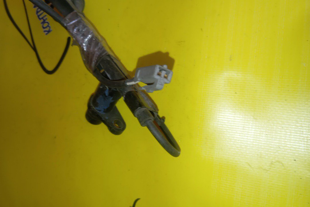 ДАТЧИК ABS/TOY/ALTEZZA/BREVIS/CROWN/CROWN MAJESTA/IS200/IS300/MARK II/MARK II BLIT/PROGRES/GS171/GS171W/GX110W/GX115W/GXE10/JCE10W/JCG10/JCG11/JCG15/JKS175/JZS171/JZS171W/JZS173/JZS173W/JZS175/JZS175W/JZS179/JZX110W/JZX115W/SXE10/UZS171/UZS173/UZS175/B/L