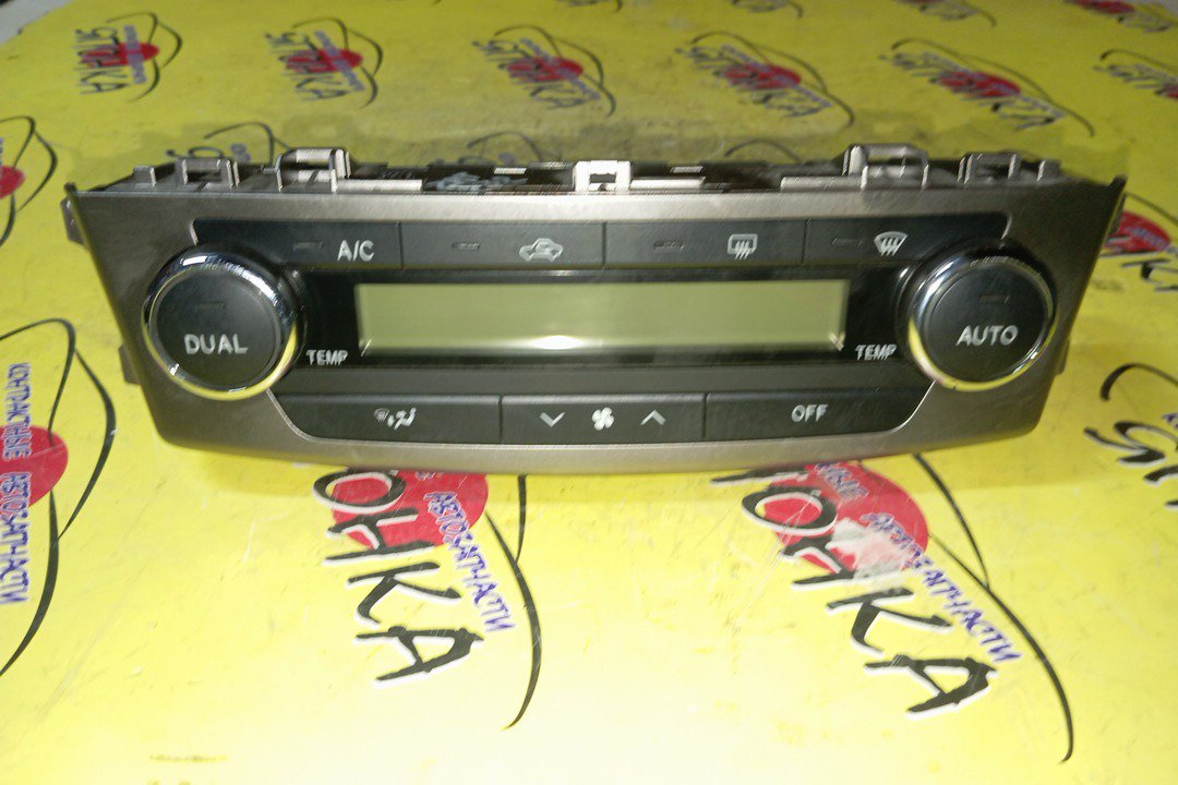 БЛОК КЛИМАТ-КОНТРОЛЯ/TOY/AVENSIS/ZRT272W