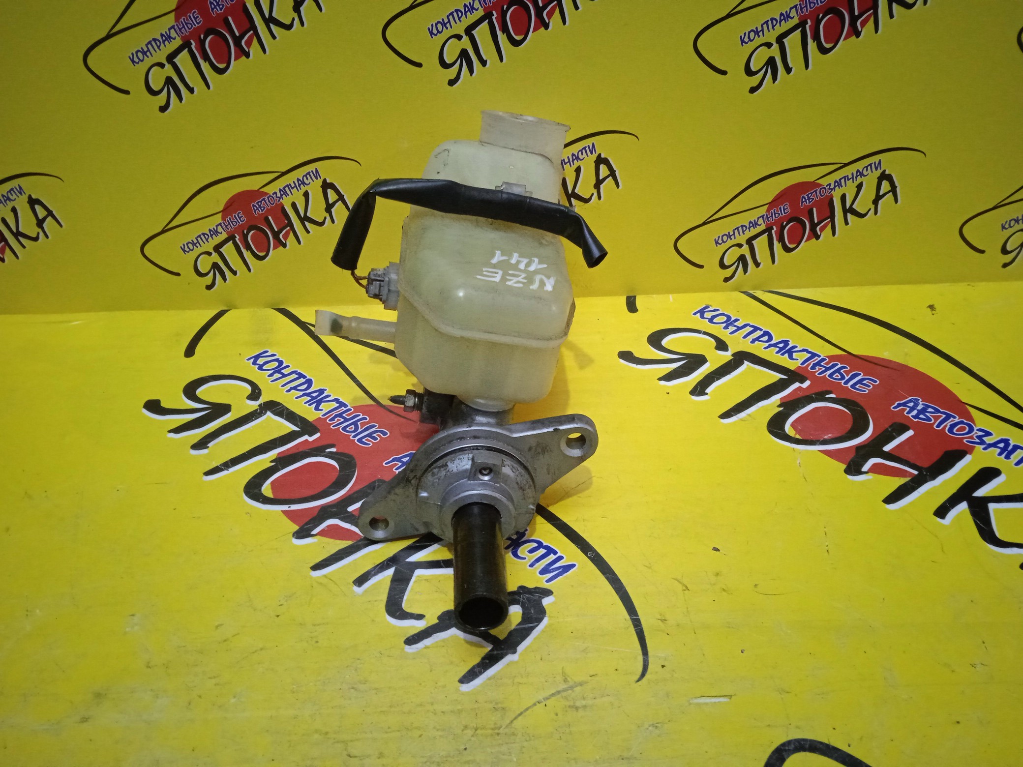 БАЧОК ОМЫВАТЕЛЯ СТЕКОЛ/TOY/ALPHARD/ESTIMA/VELLFIRE/ACR50W/ACR55W/ANH20W/ANH25W/GGH20W/GGH25W/GSR50W/GSR55W